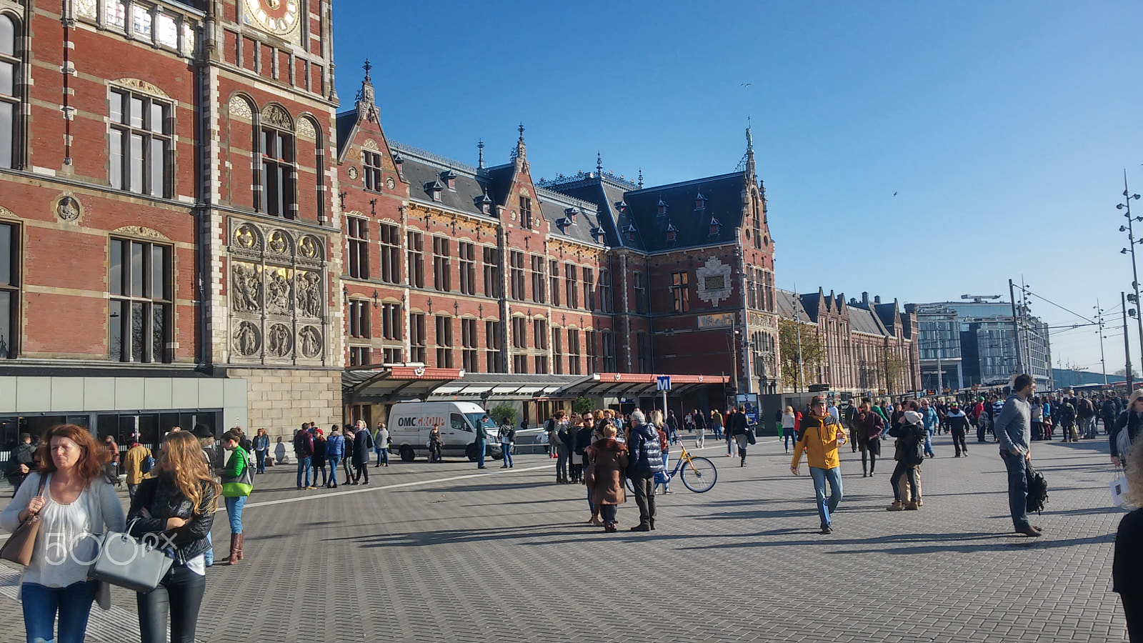LG G2 MINI sample photo. Amsterdam centraal at the weekend photography