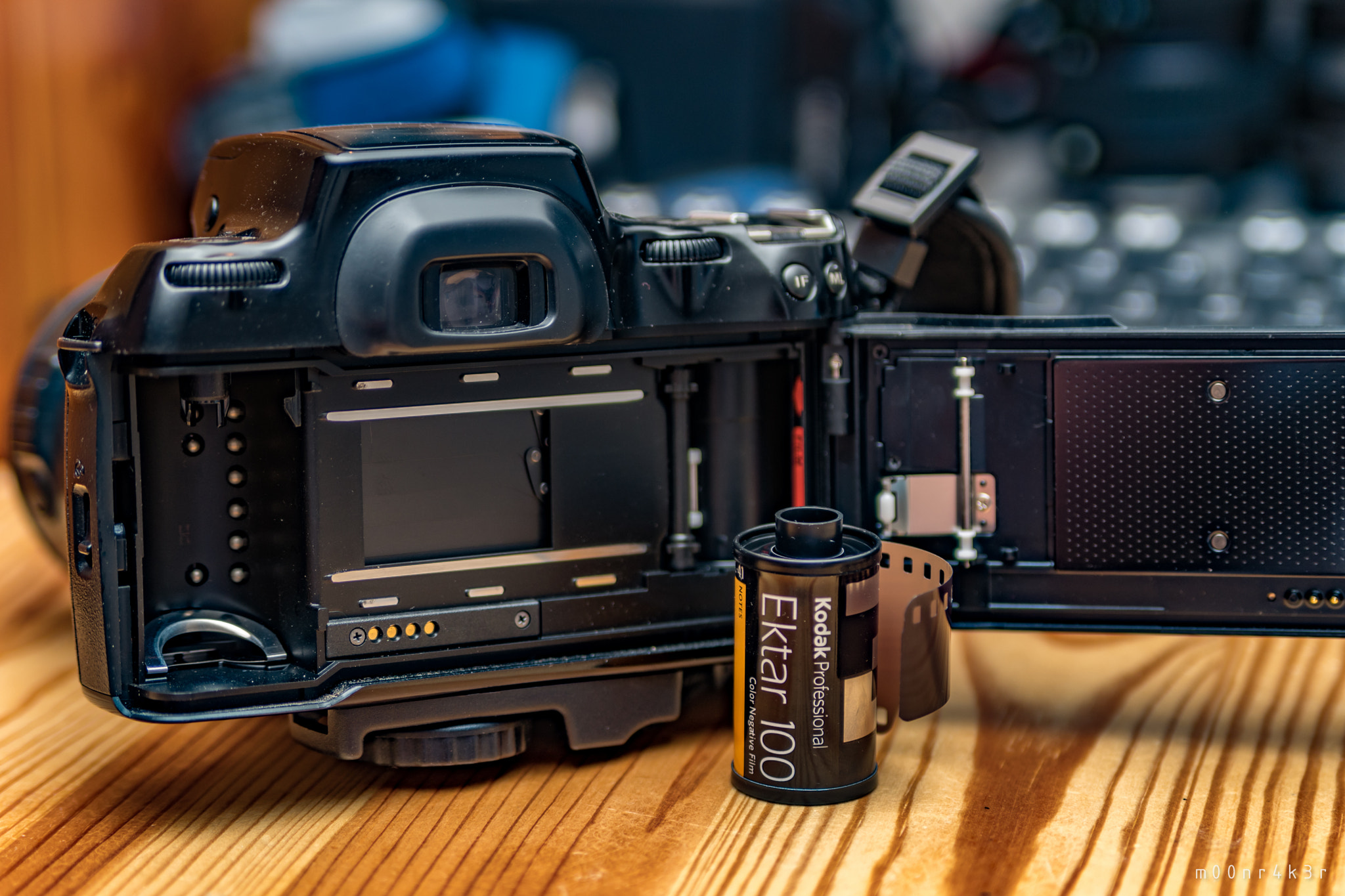 Tamron AF 28-75mm F2.8 XR Di LD Aspherical (IF) sample photo. In between photography