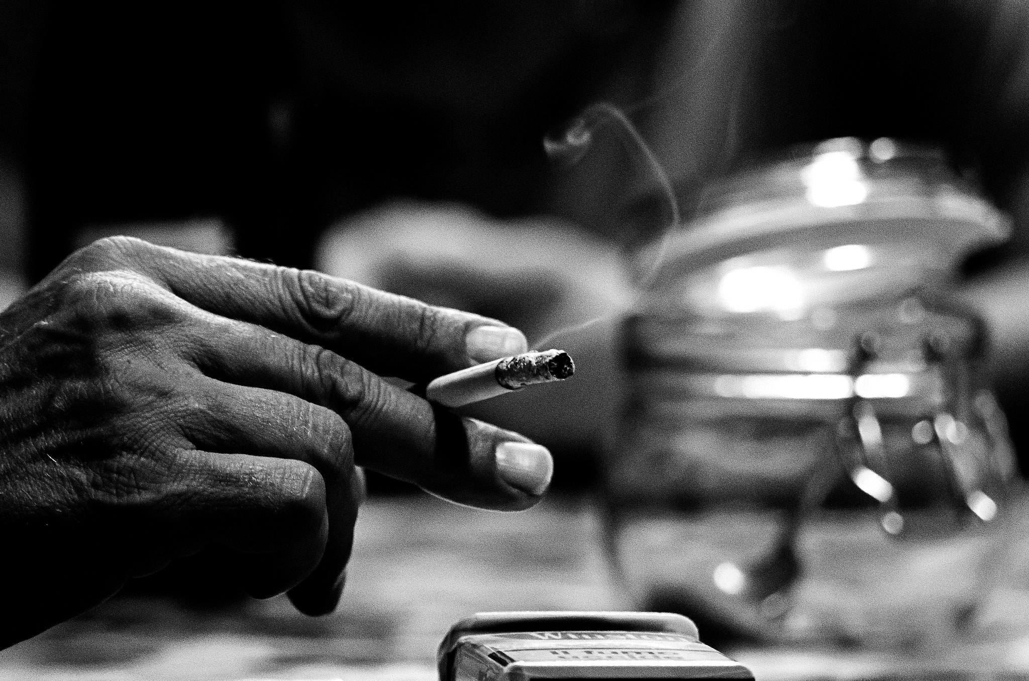 Nikon D5100 + AF Nikkor 70-210mm f/4-5.6 sample photo. Smoking  photography