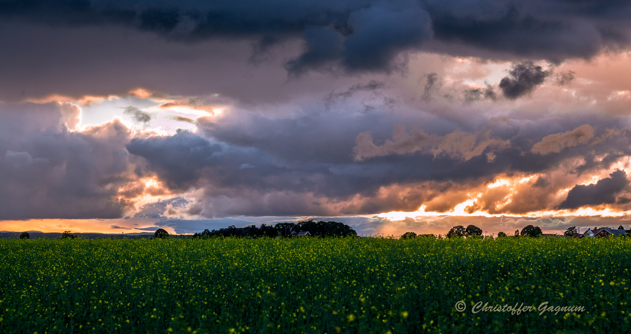 Canon EOS 650D (EOS Rebel T4i / EOS Kiss X6i) + Canon EF 50mm f/1.8 sample photo. Stormclouds photography
