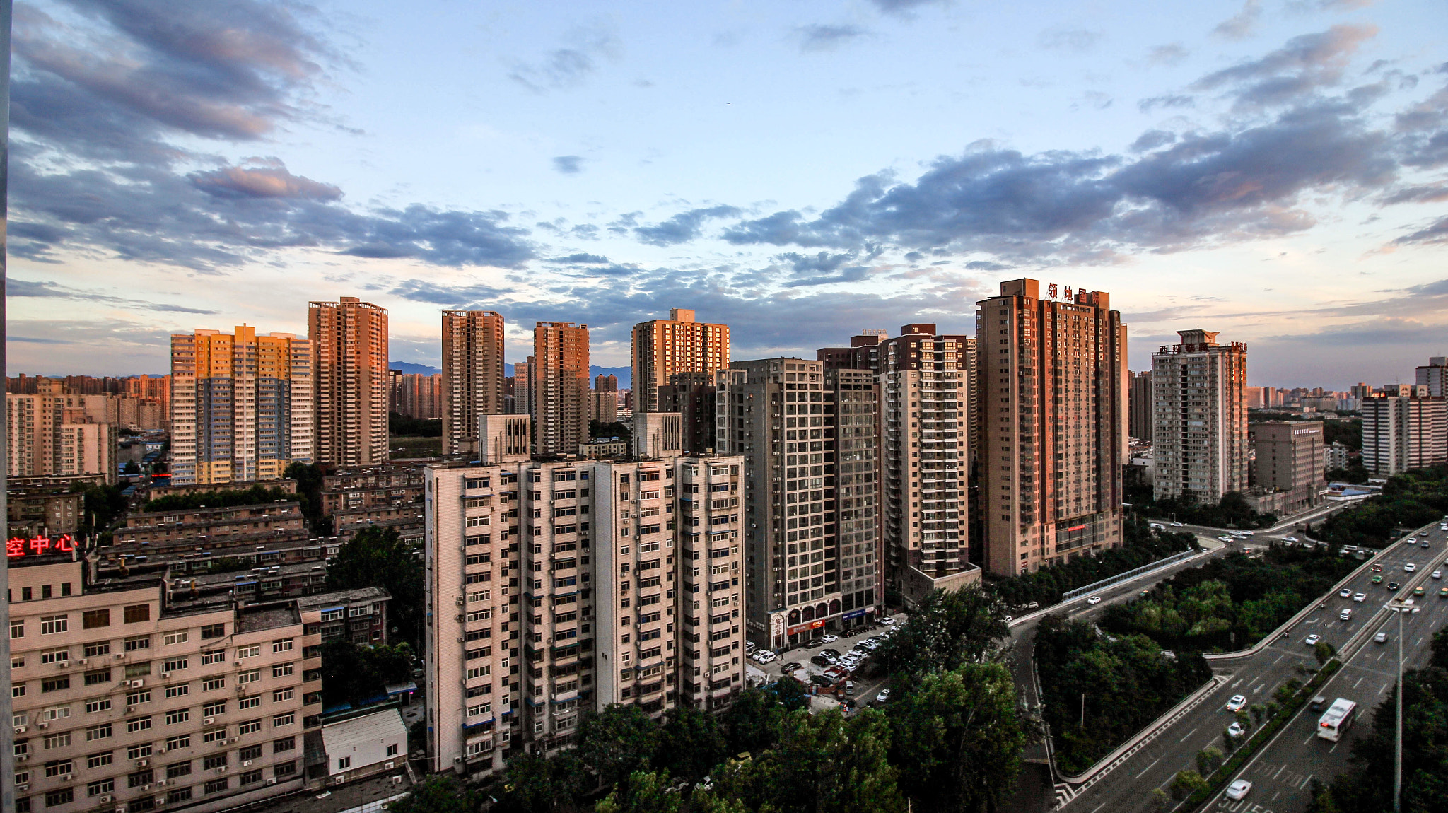 Canon EF-S 10-18mm F4.5–5.6 IS STM sample photo