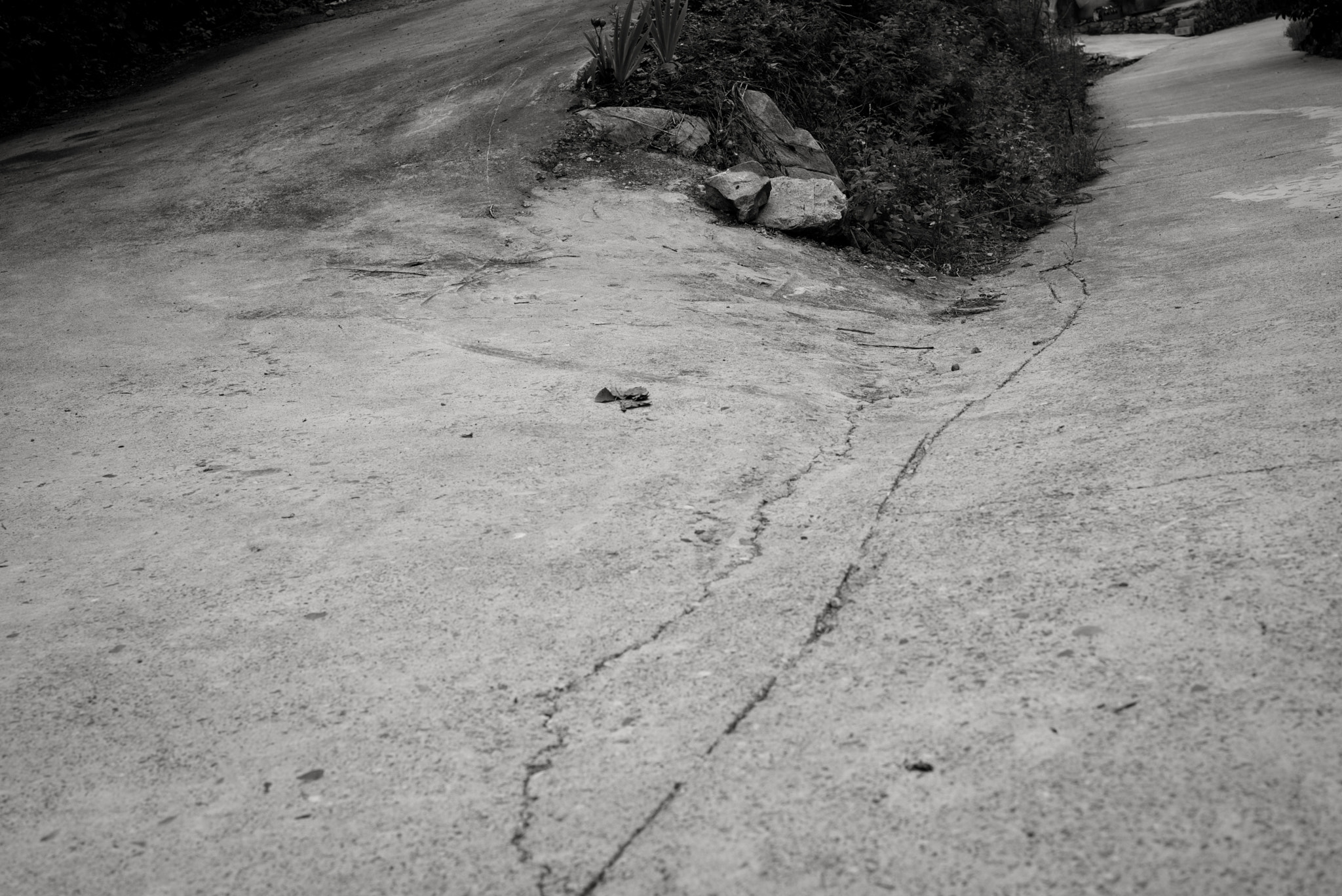 Leica APO-Summicron-M 50mm F2 ASPH sample photo. Mountain road-1 photography