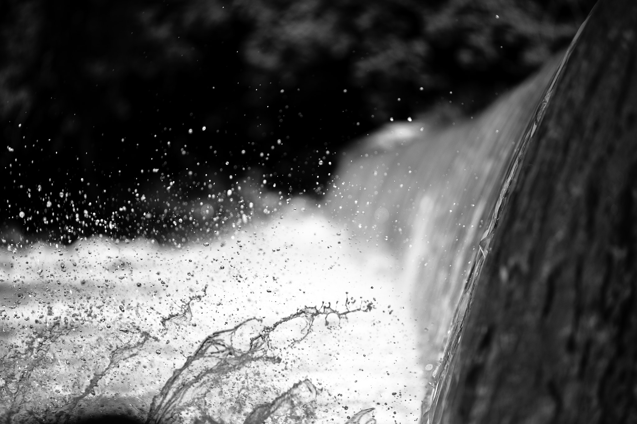 Sigma 150mm F2.8 EX DG Macro HSM sample photo. Splash plane photography