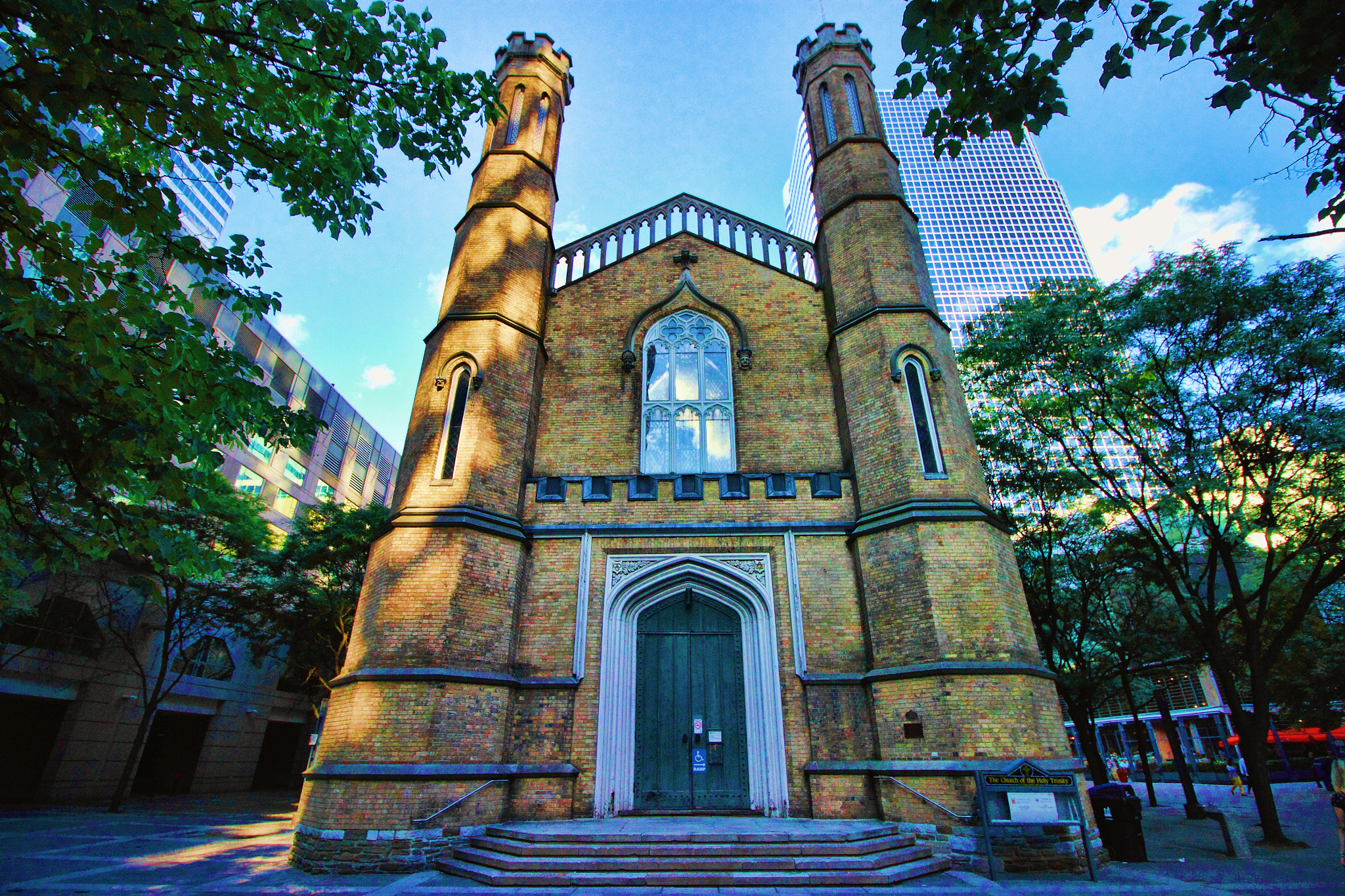 Canon EF-S 10-18mm F4.5–5.6 IS STM sample photo. Church photography