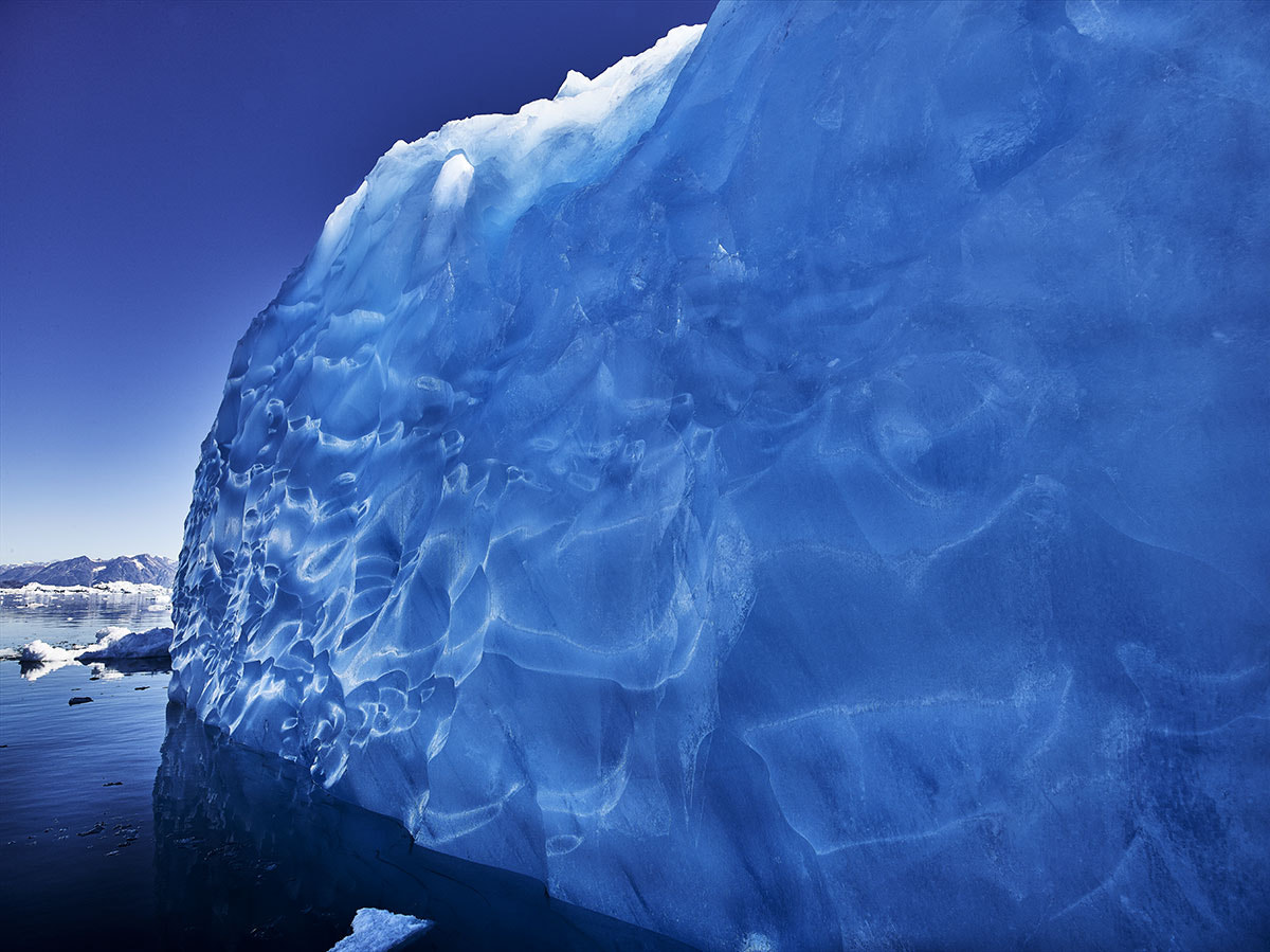 Phase One IQ260 sample photo. Lapis lazuli wall photography