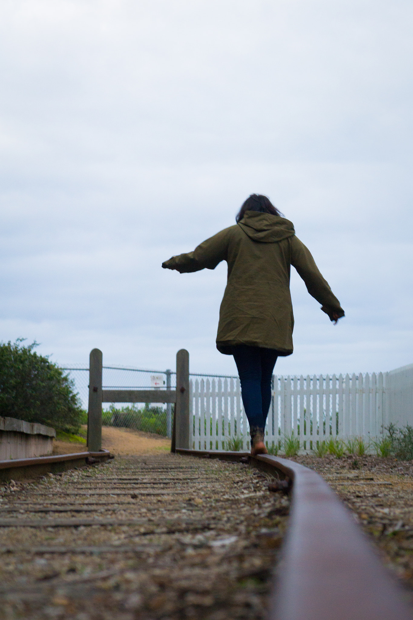 Sony a6000 + Sony FE 28-70mm F3.5-5.6 OSS sample photo. Walk along the railway photography