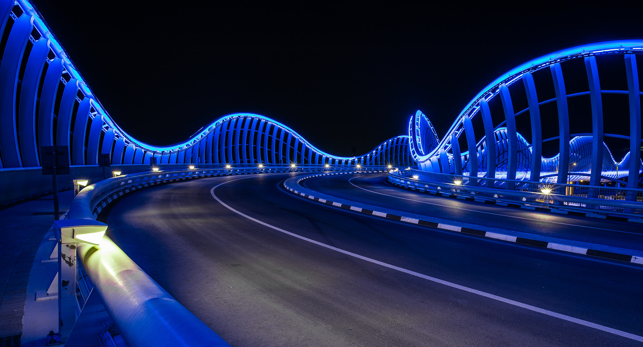 Nikon Df + Nikon AF-S Nikkor 20mm F1.8G ED sample photo. Dubai, meydan bridge photography