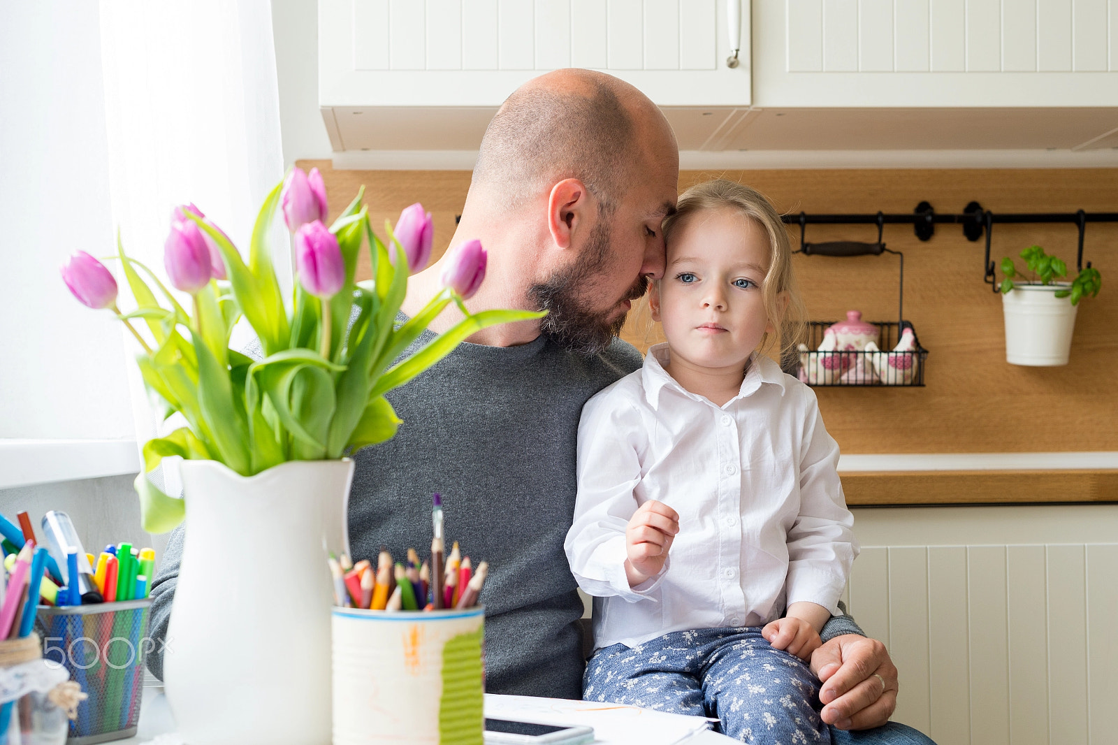 Nikon D4S + Nikon AF-S Nikkor 50mm F1.4G sample photo. Father and daughter in the kitchen, fathers day concept, real family photography