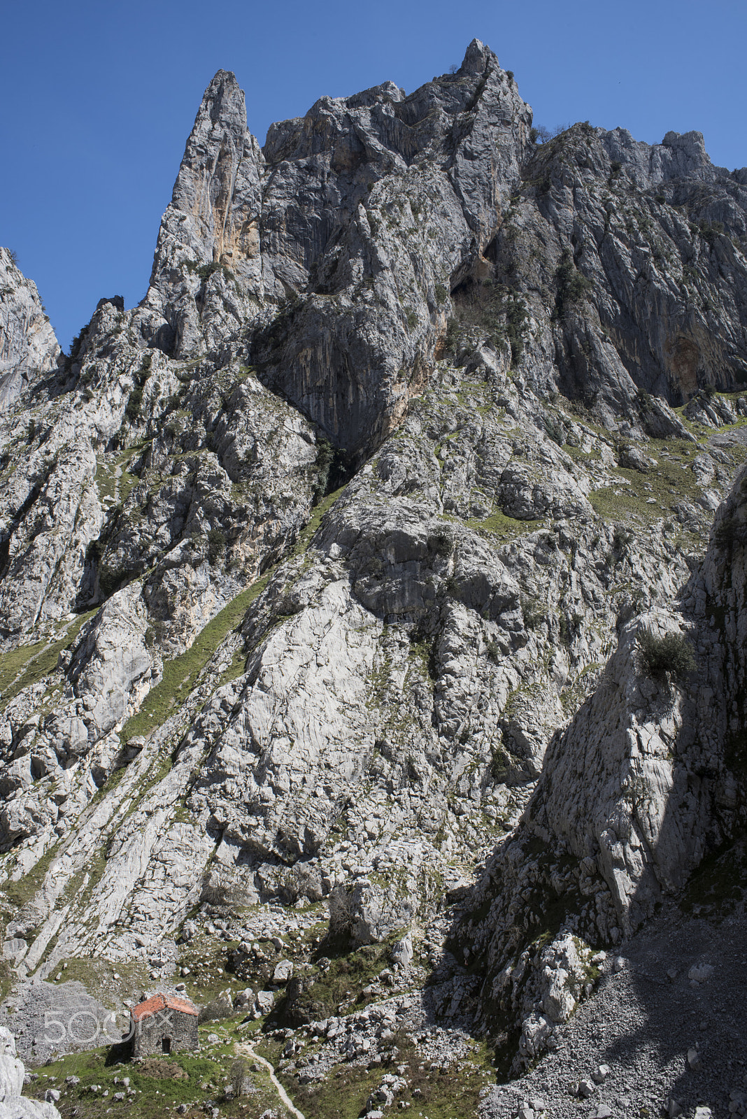 Nikon D810 + Nikon AF Nikkor 28mm F2.8D sample photo. Cares gorge, picos de europa, northern spain. photography