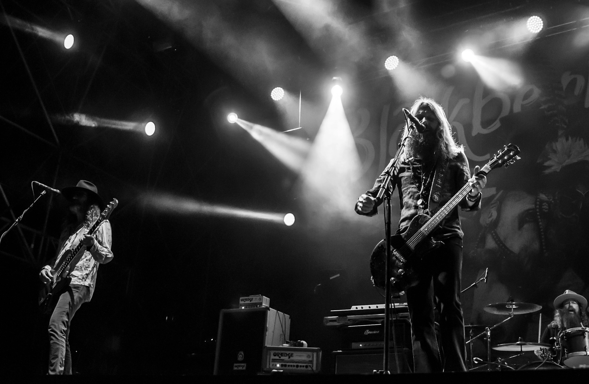 Tamron SP 24-70mm F2.8 Di VC USD sample photo. Blackberry smoke live in rome photography