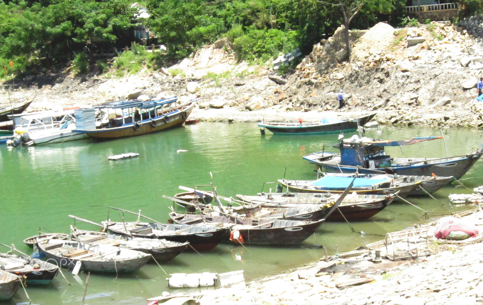 Canon PowerShot SD3500 IS (IXUS 210 / IXY 10S) sample photo. Boat parking at cham island, da nang photography