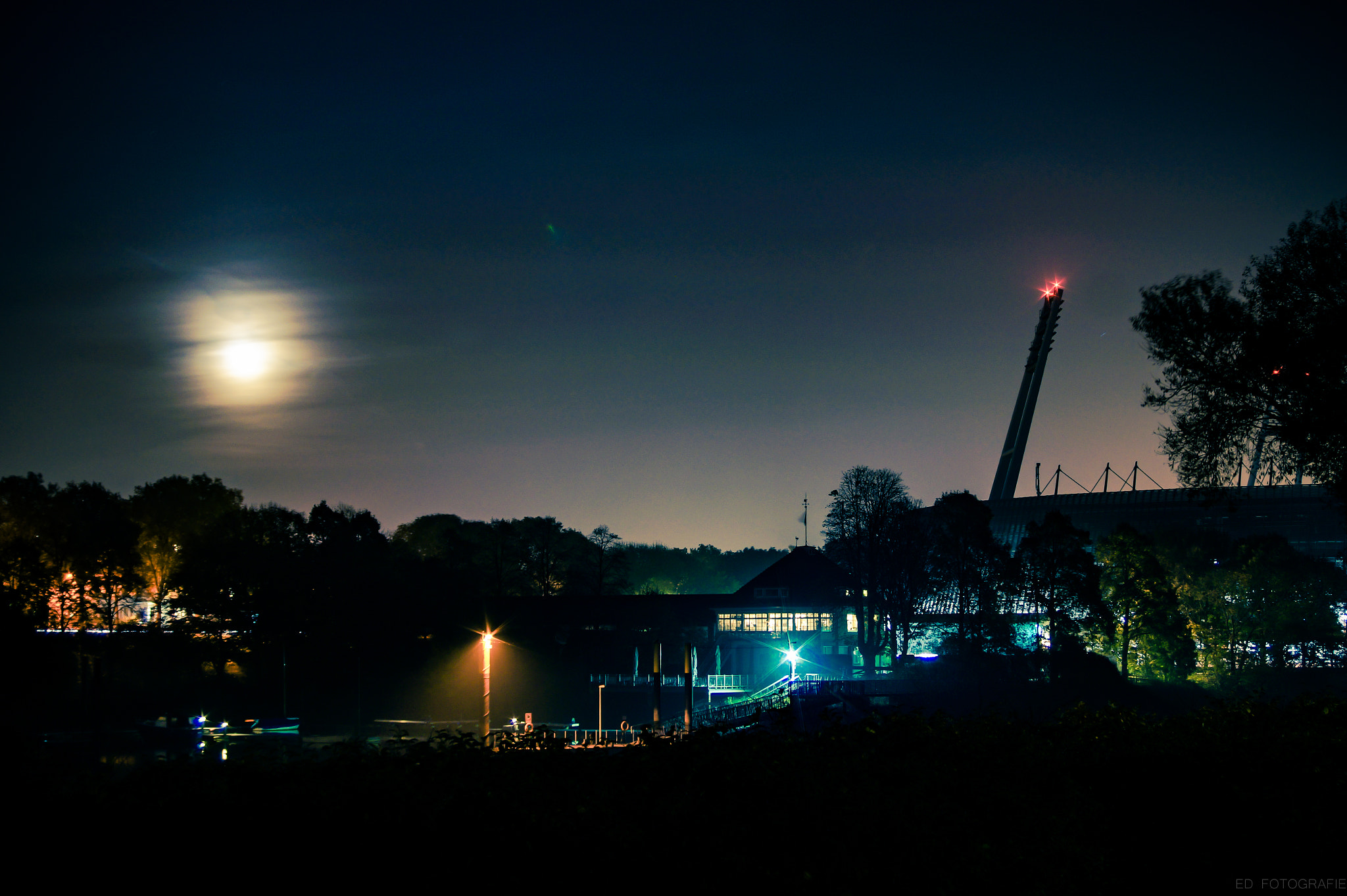 Sony SLT-A58 + 35-70mm F4 sample photo. The weserstadion photography