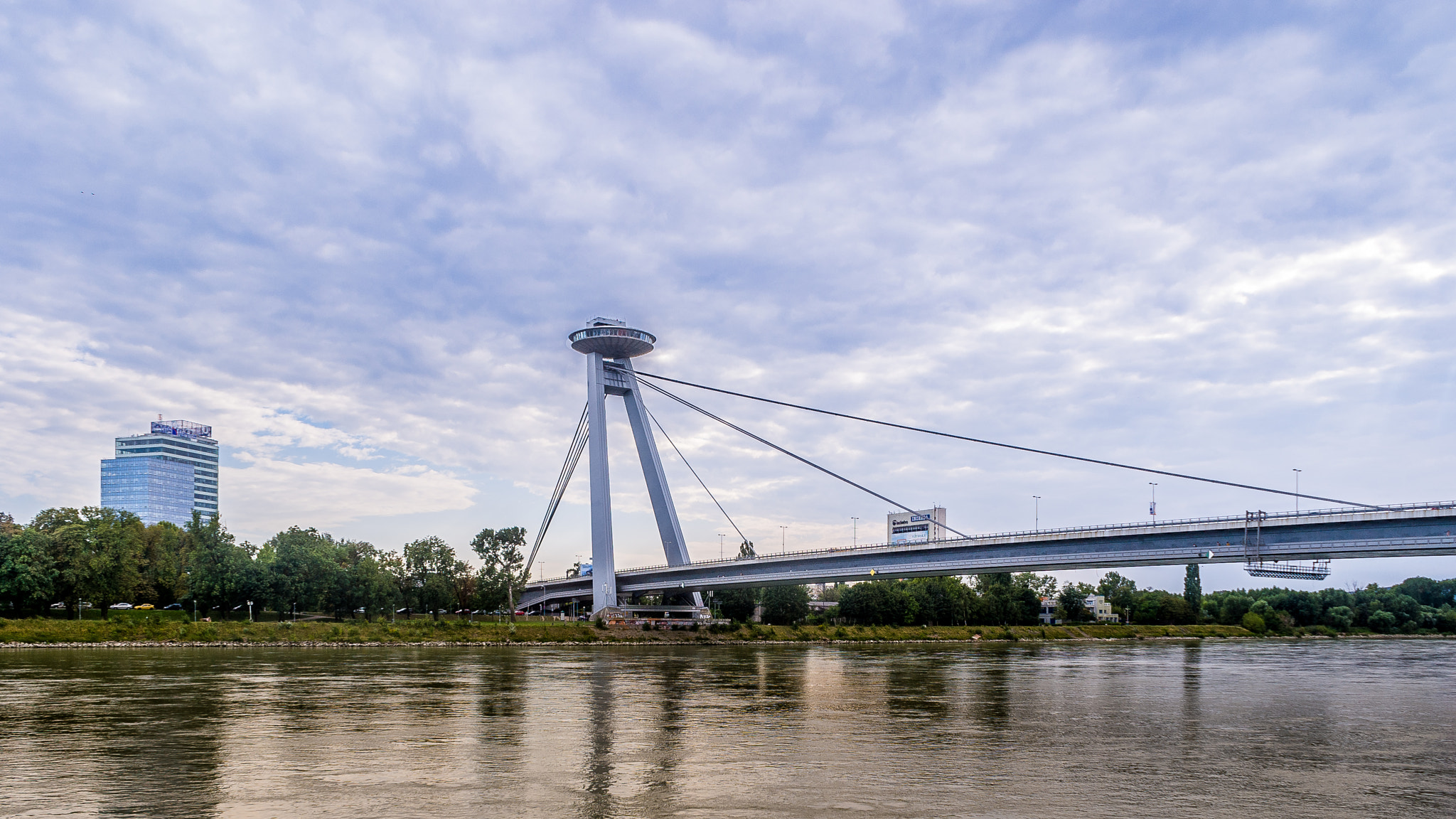 Sony Alpha DSLR-A100 sample photo. Ausflug nach bratislava photography