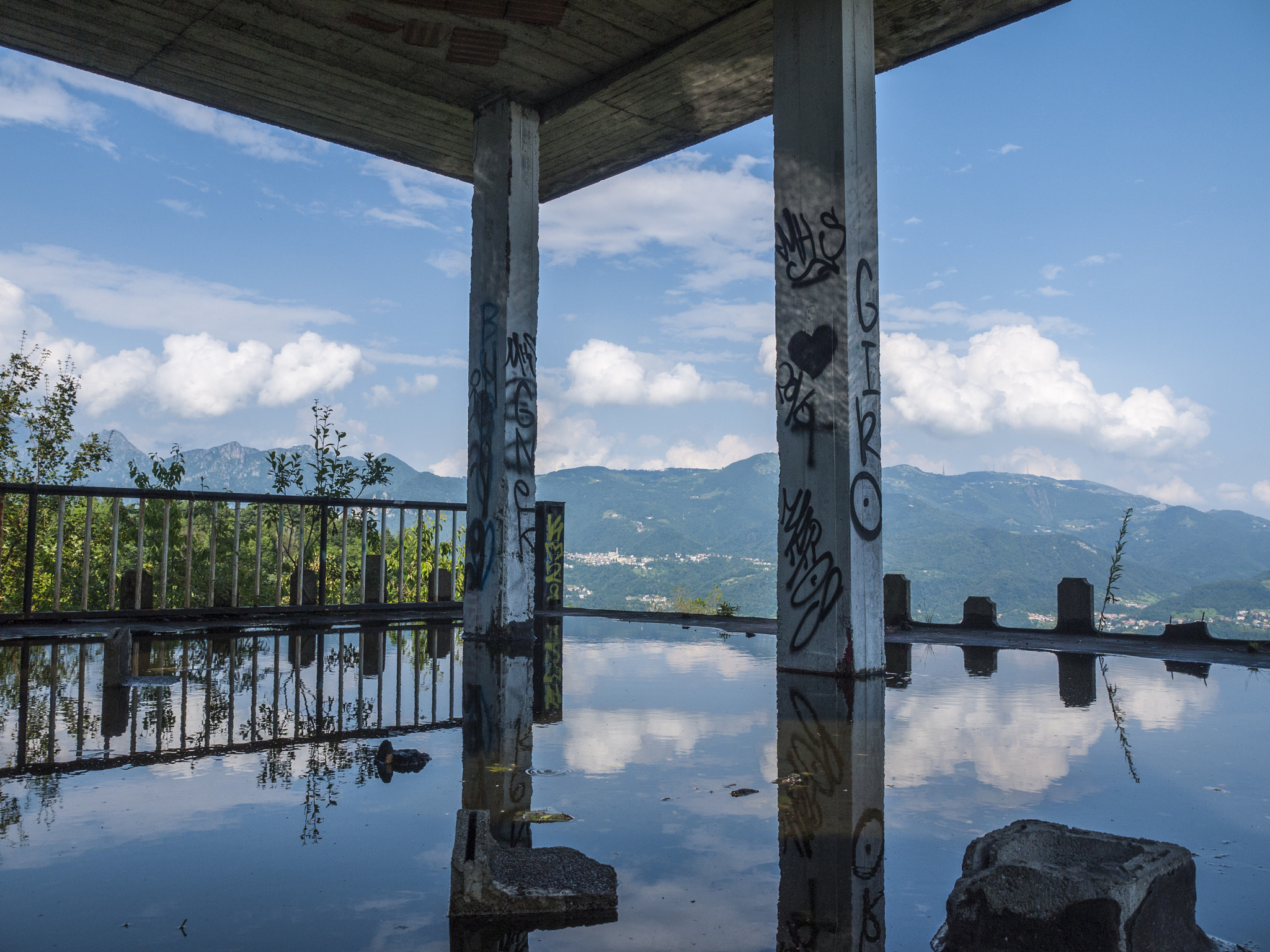 Panasonic Lumix DMC-GF2 sample photo. A great view from a little ghost town photography