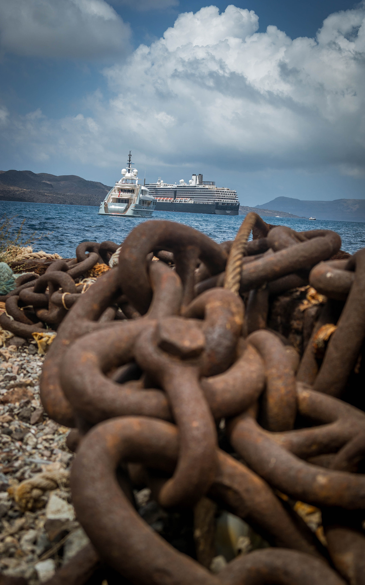 Samsung NX1000 + Samsung NX 20-50mm F3.5-5.6 ED sample photo. Old port - santorini photography