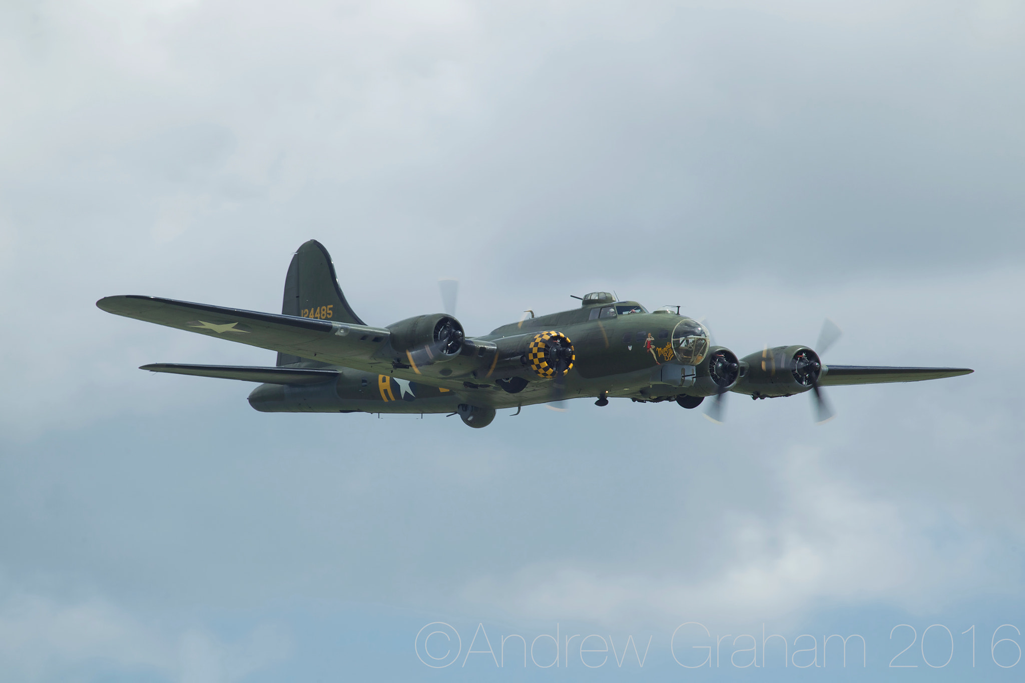 Canon EF 100-400mm F4.5-5.6L IS USM sample photo. B-17 flying fortess photography
