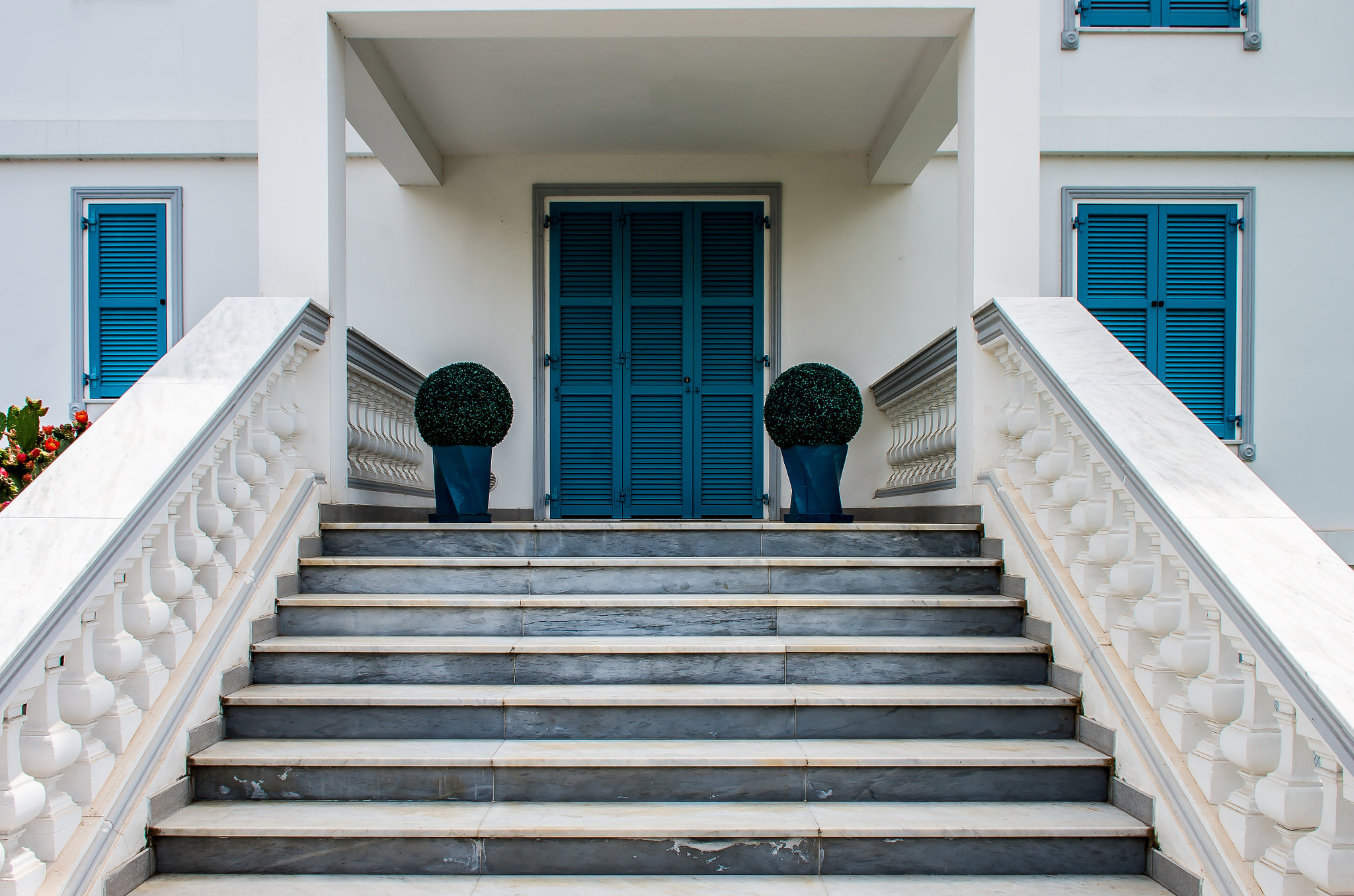 Sigma 70-200mm F2.8 EX DG Macro HSM II sample photo. Stairs photography