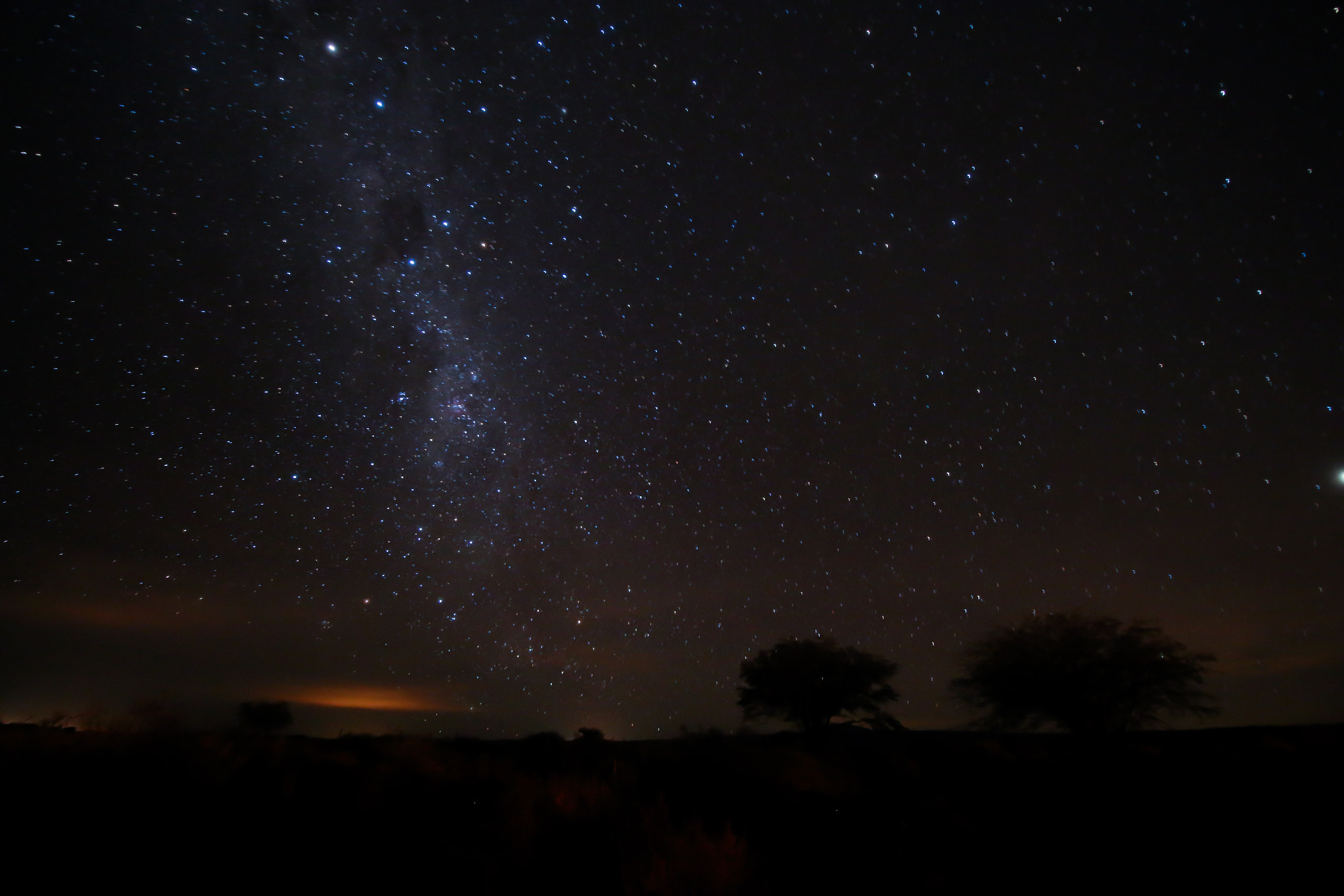 Canon EOS 70D + Canon EF-S 10-18mm F4.5–5.6 IS STM sample photo. Milky way in atacama photography