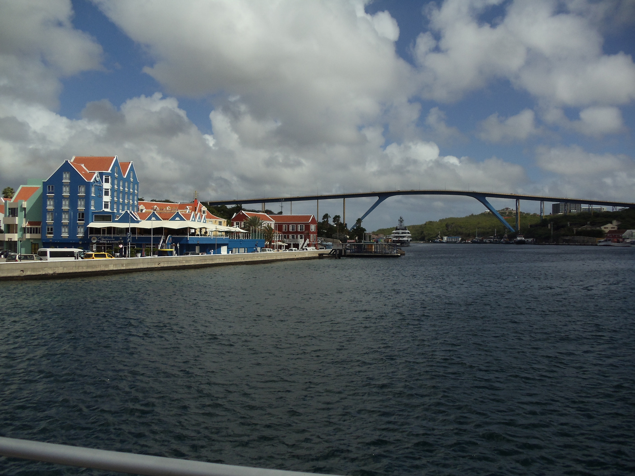 Sony Cyber-shot DSC-W370 sample photo. Curacao photography