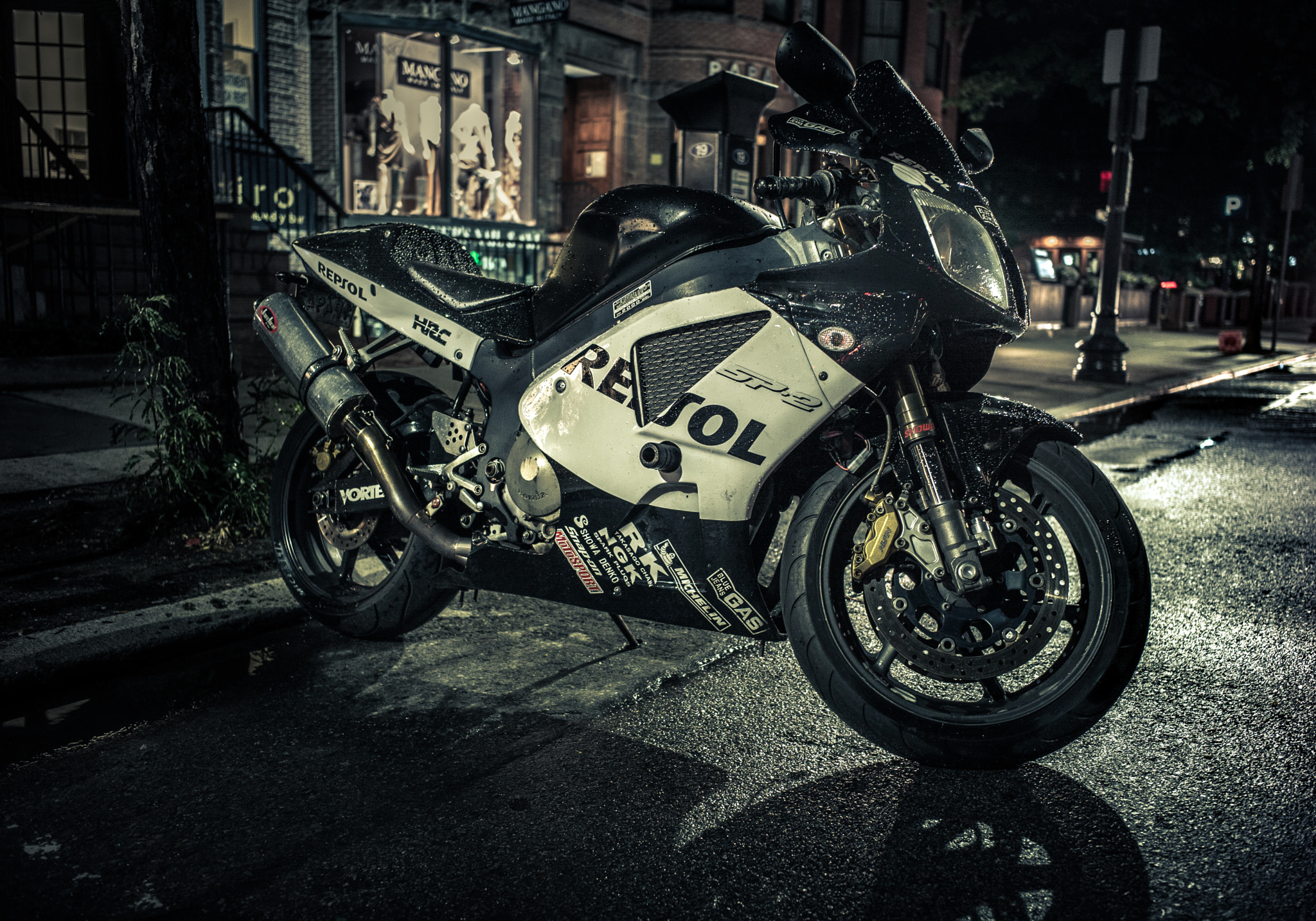 Summilux-M 1:1.4/50 sample photo. Motorcycle in rainy night photography