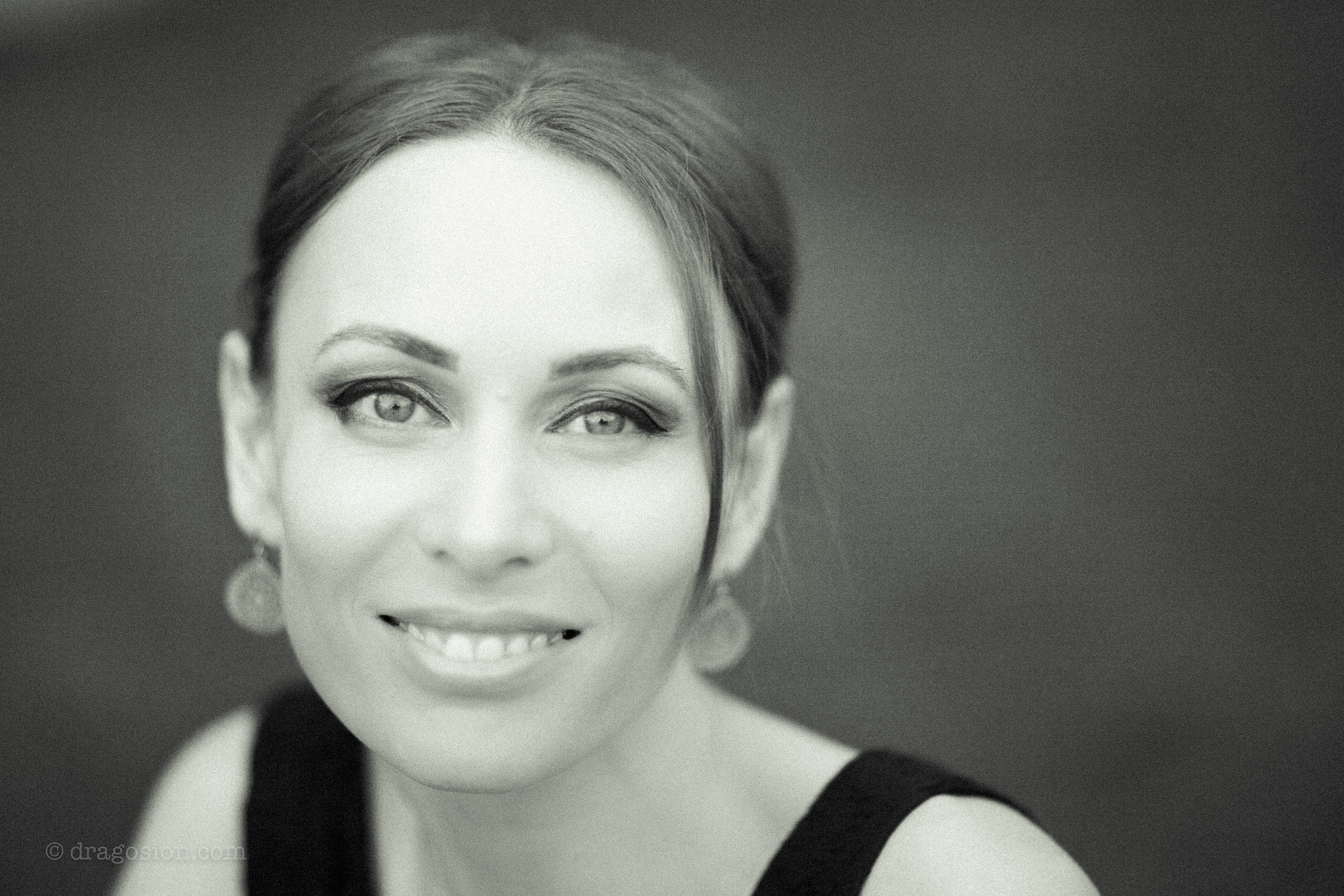 Canon EF 85mm F1.2 sample photo. Tania photography