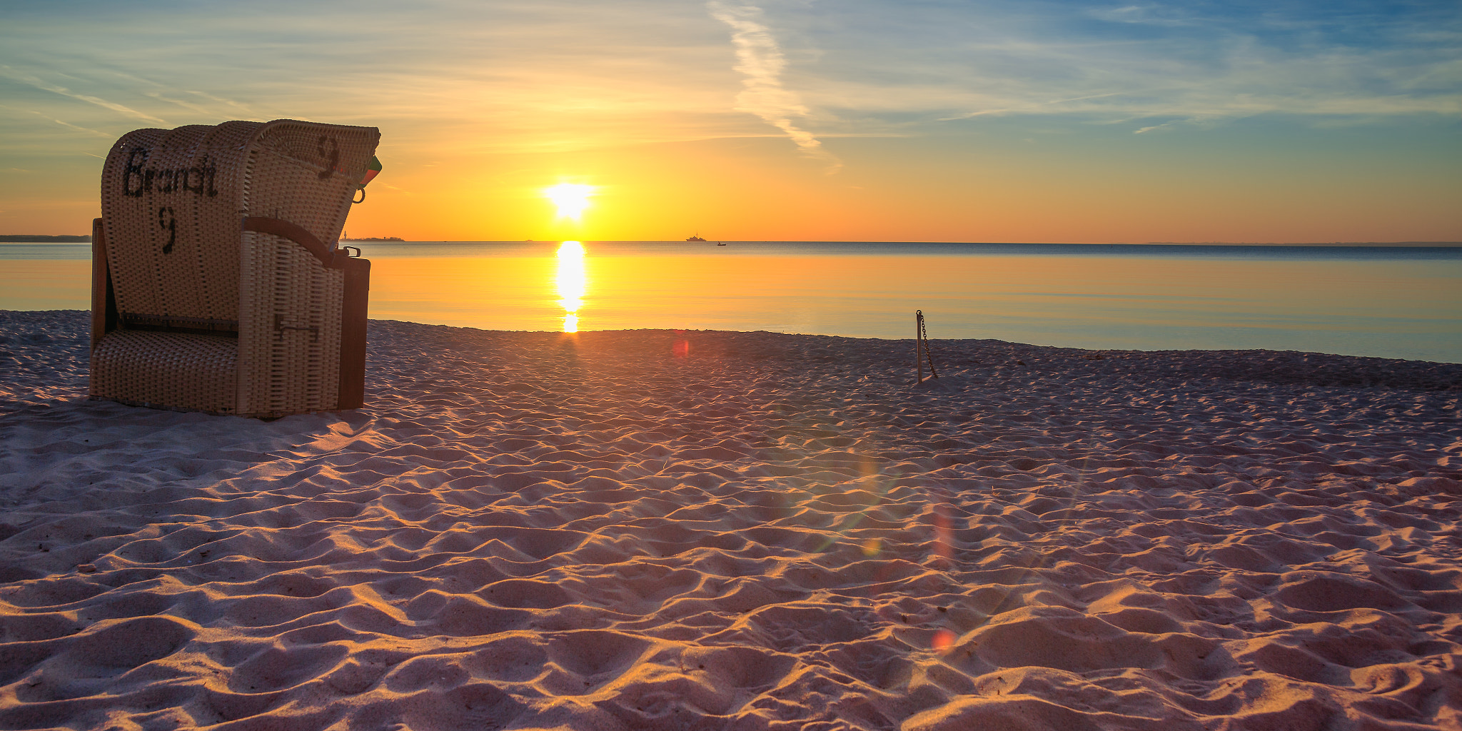 Canon EF 24-85mm F3.5-4.5 USM sample photo. Sunrise in germany photography