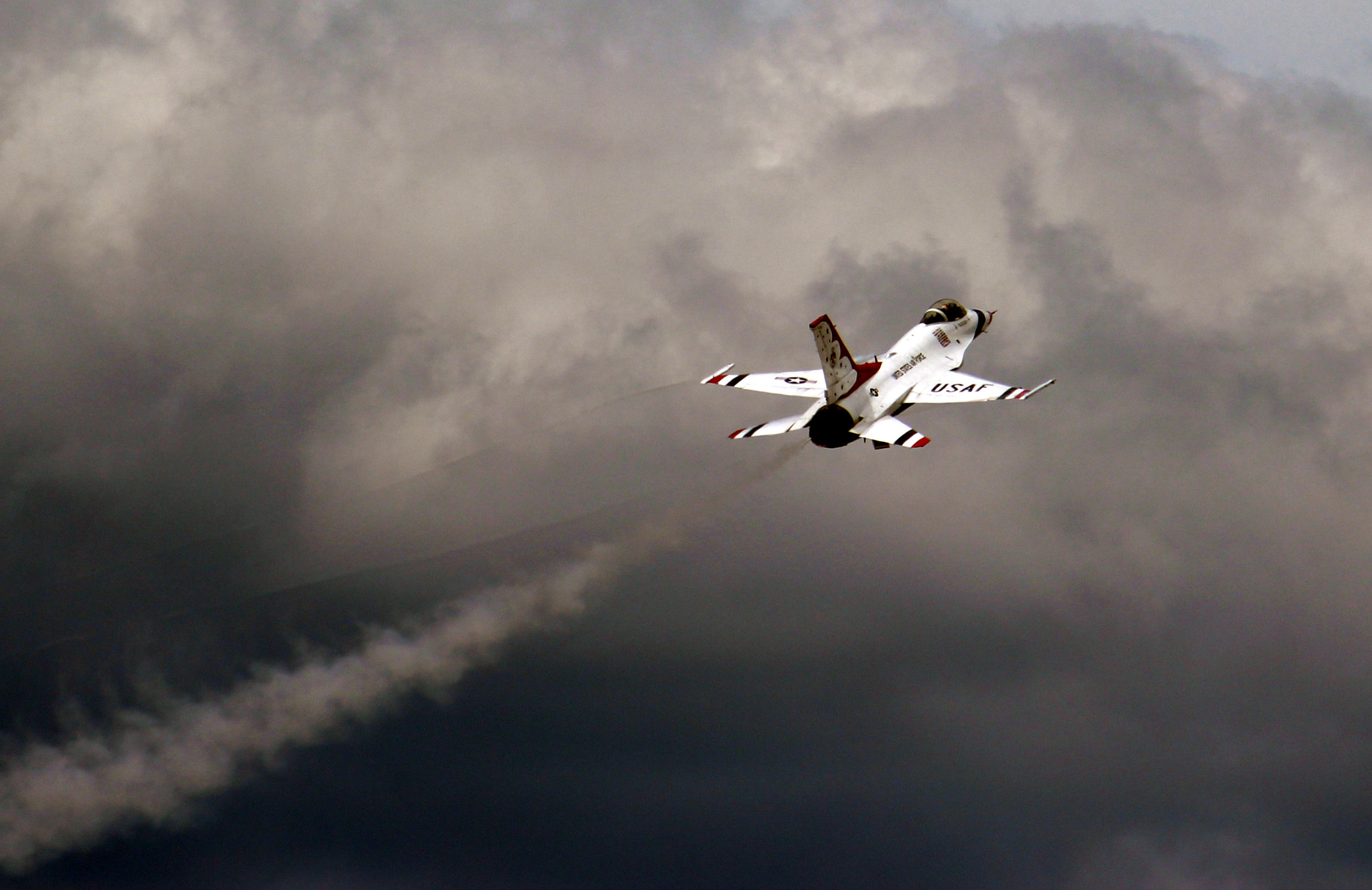 Canon EF-S 55-250mm F4-5.6 IS sample photo. Usaf thunderbirds photography
