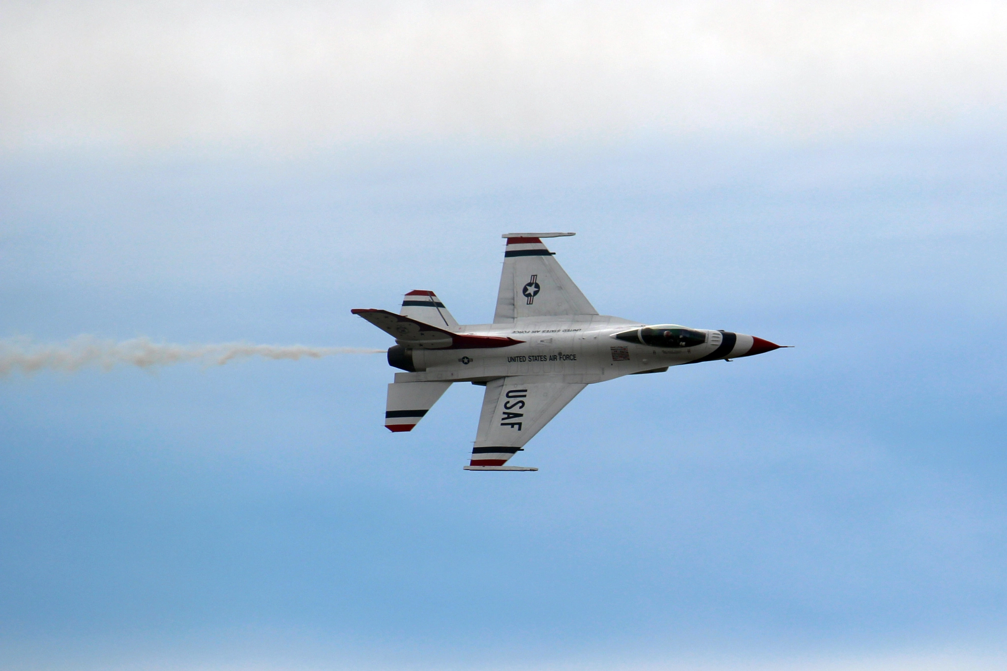 Canon EF-S 55-250mm F4-5.6 IS sample photo. Usaf thunderbirds photography