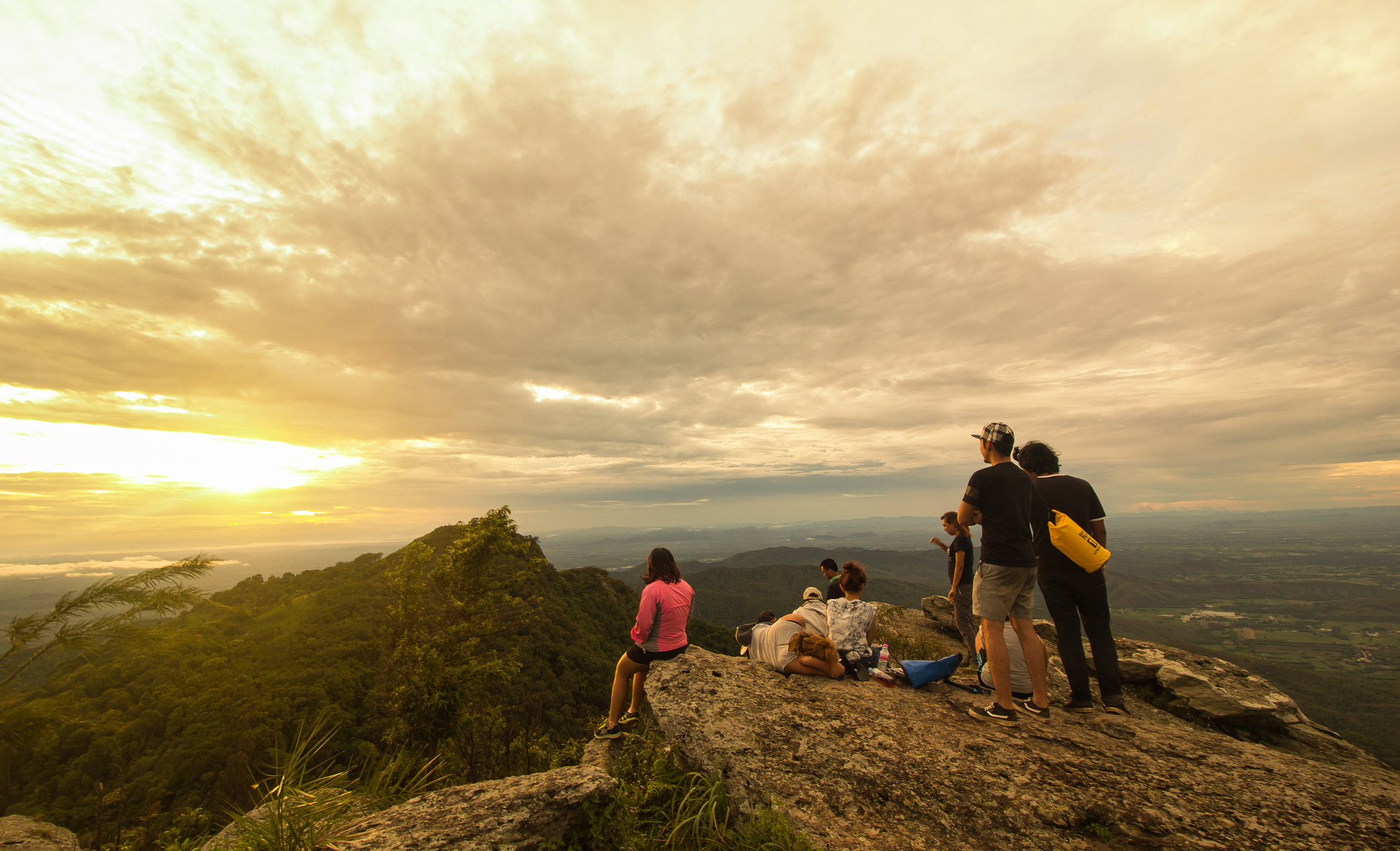 Canon EF-S 10-18mm F4.5–5.6 IS STM sample photo. Ramkhamhaeng national park sukhothai photography