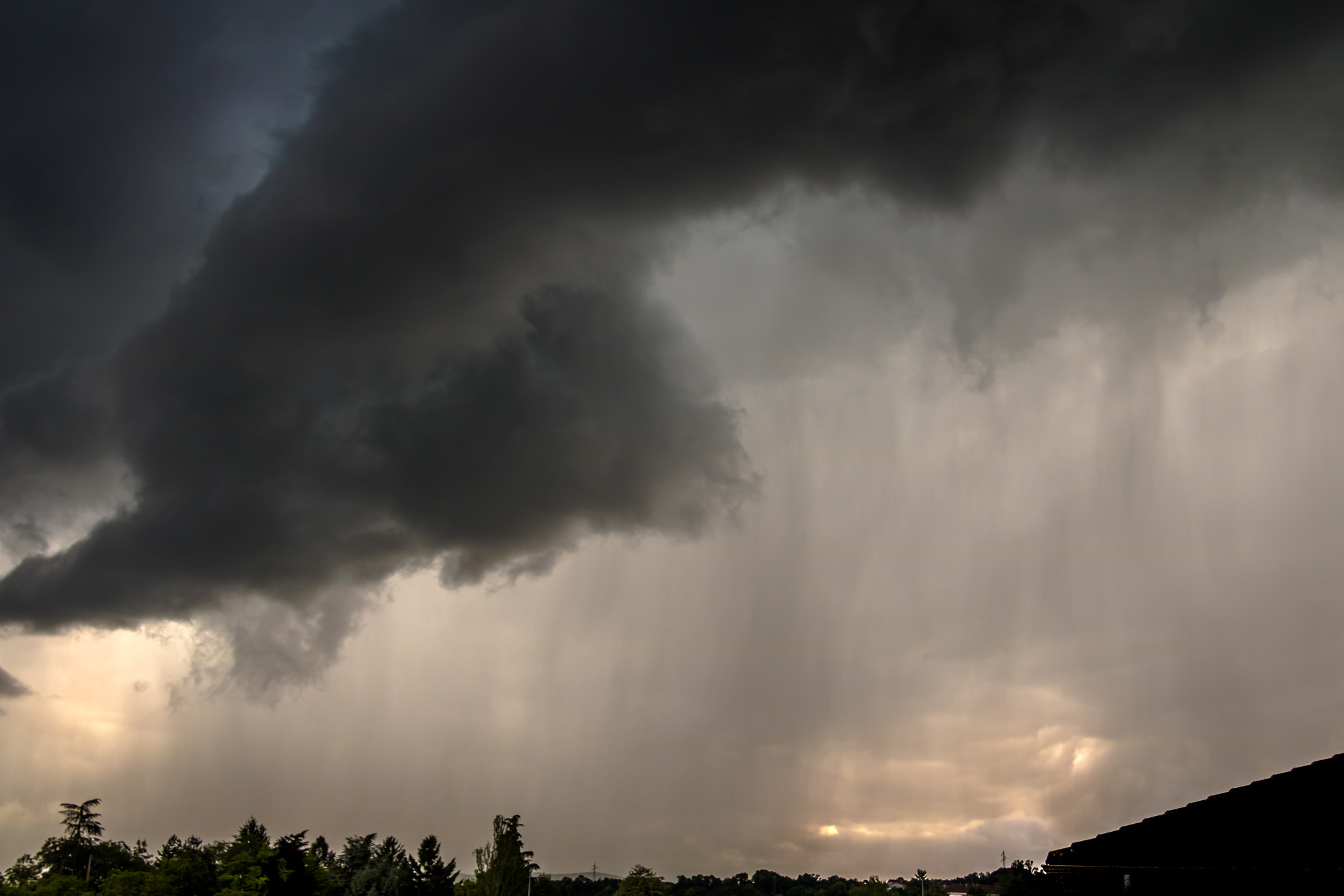 Canon EF 24-85mm F3.5-4.5 USM sample photo. The rain is coming photography