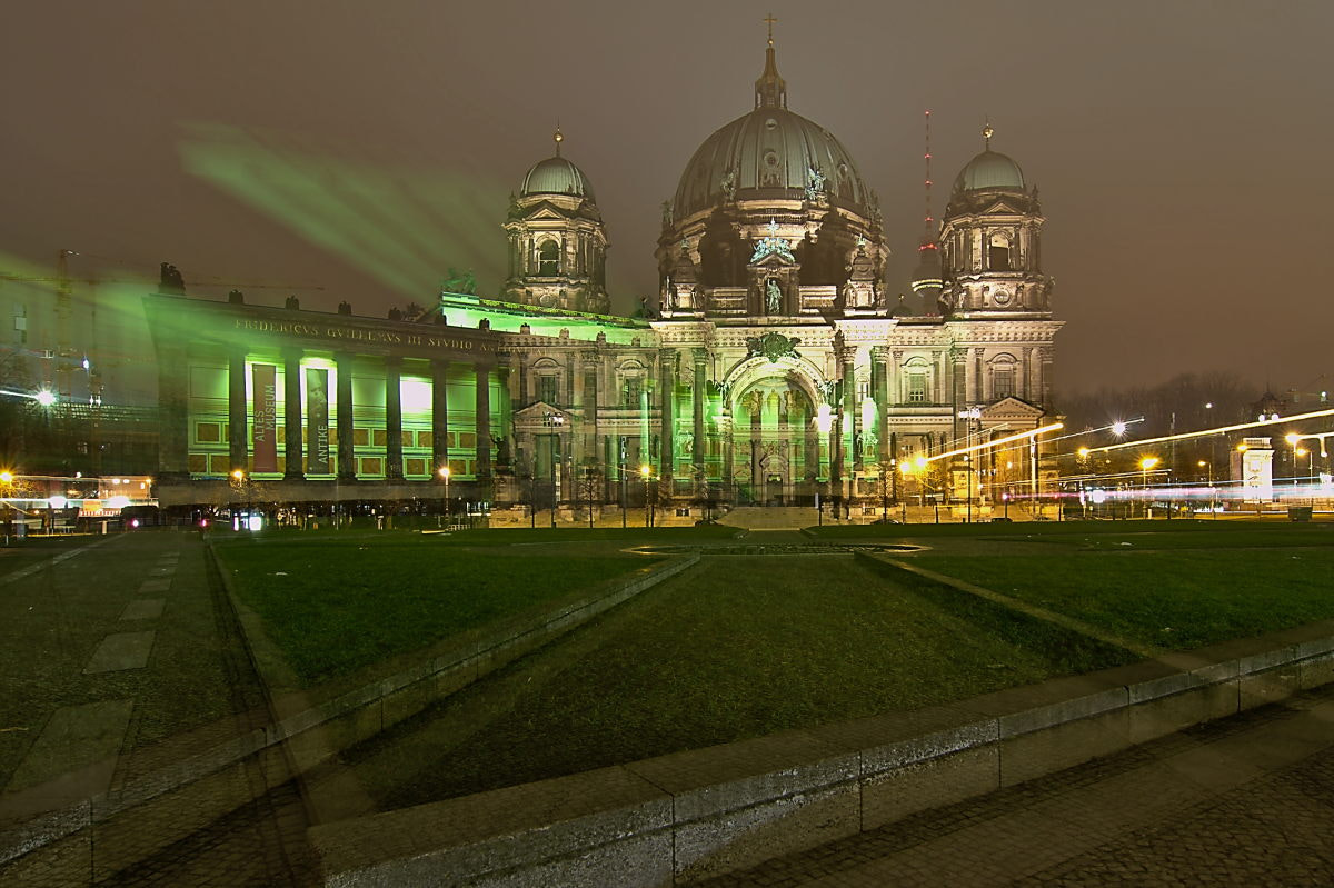 Nikon D300S sample photo. Berlin.dom.altes museum photography