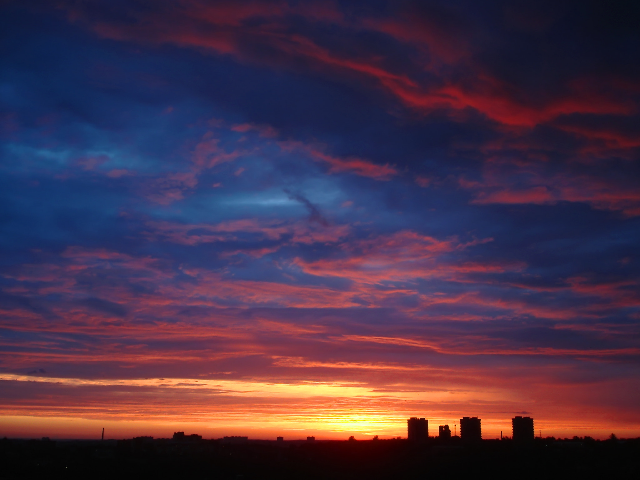 Sony DSC-W15 sample photo. Early morning multicolored sunrise photography