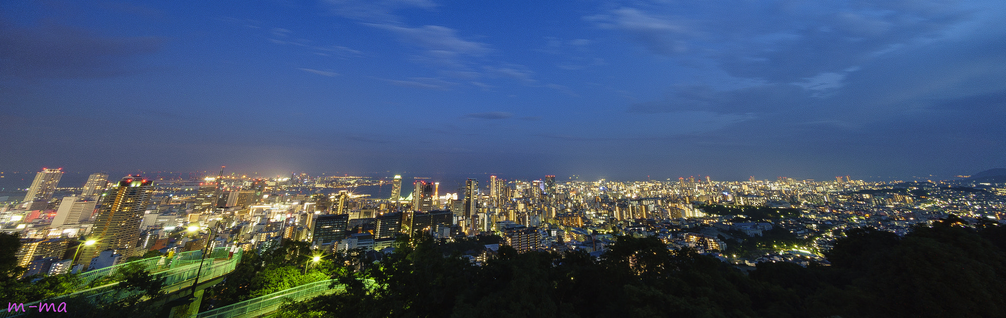 E 10mm F5.6 sample photo. Venus bridge photography