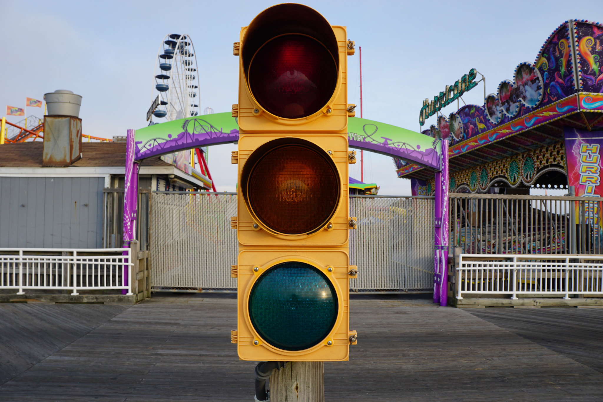 Sony a6000 + Tamron 18-200mm F3.5-6.3 Di III VC sample photo. Stoplight.jpg photography