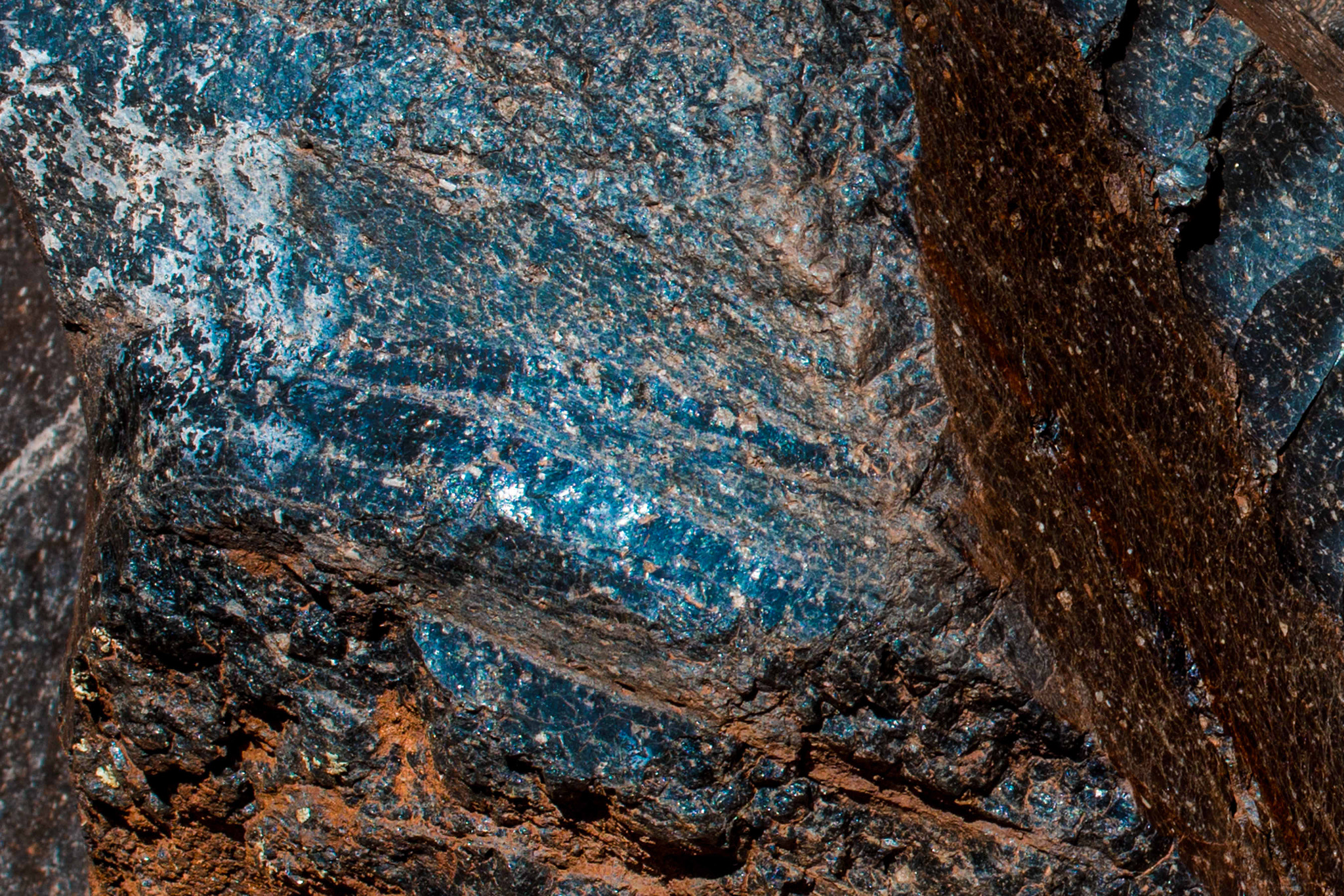 Nikon AF-S Nikkor 28-70mm F2.8 ED-IF sample photo. Very old igneous photography