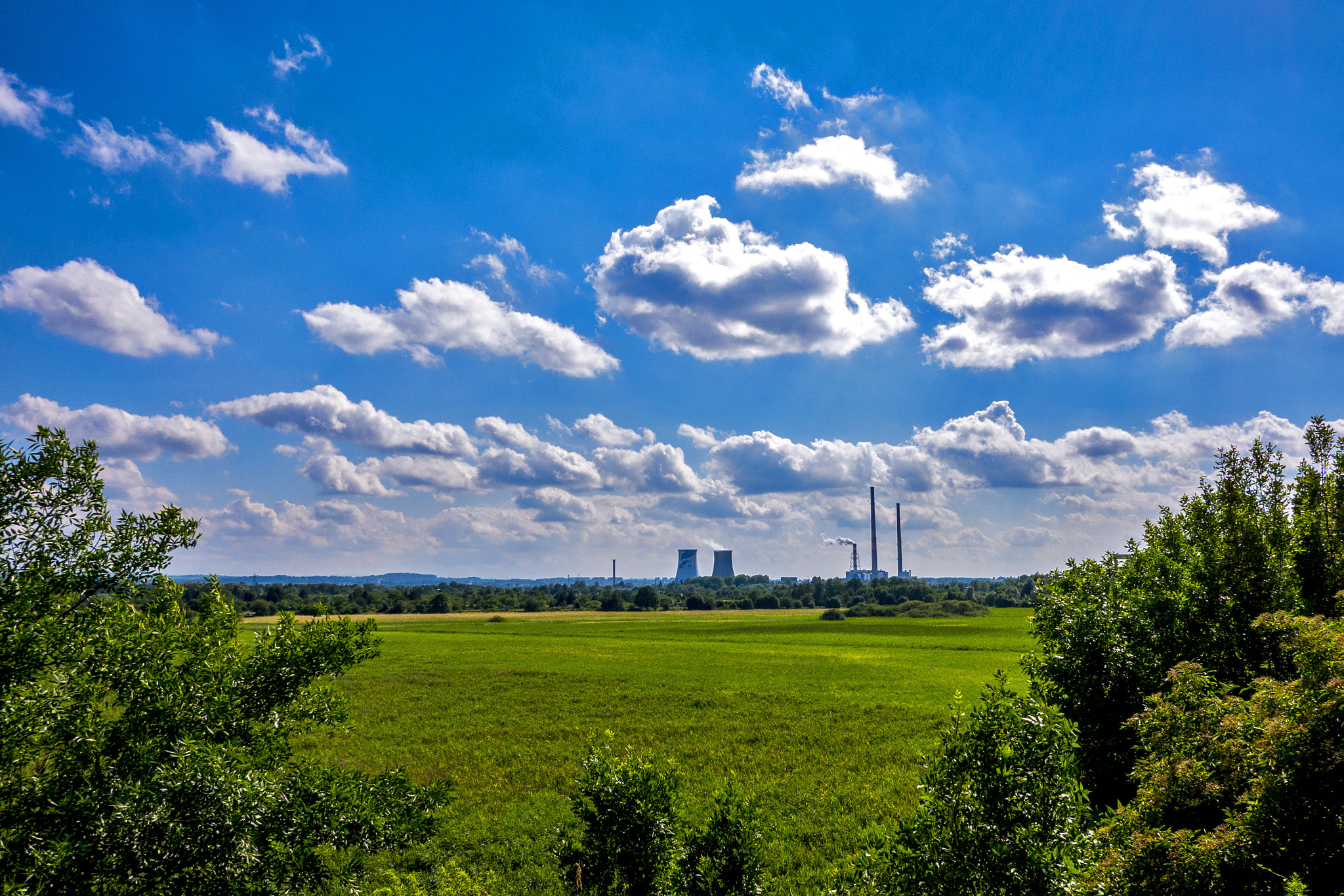 Panasonic Lumix DMC-GX7 + Panasonic Lumix G 14mm F2.5 ASPH sample photo. Fields close to the city photography