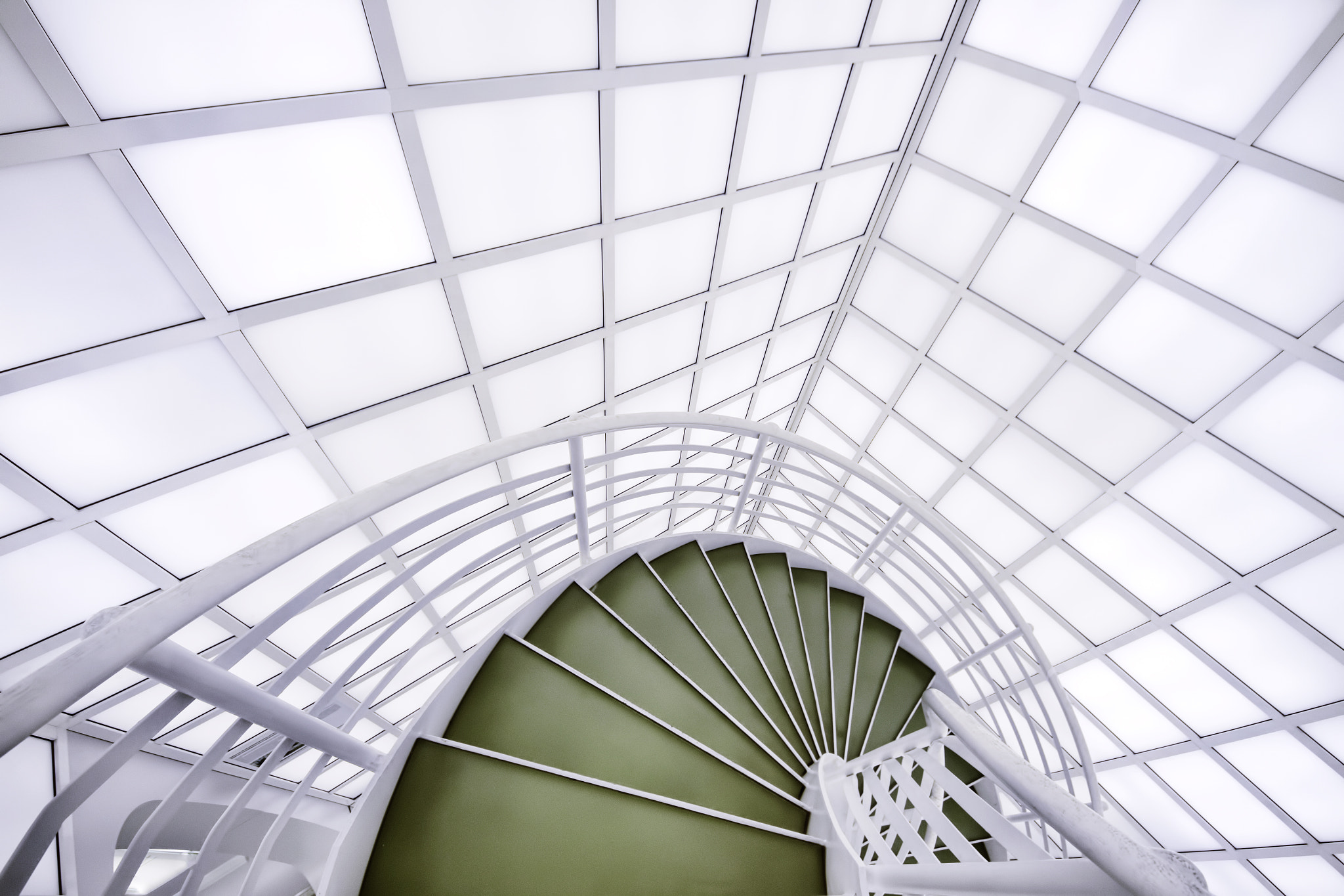 Sigma 8-16mm F4.5-5.6 DC HSM sample photo. Inside the spaceship # photography