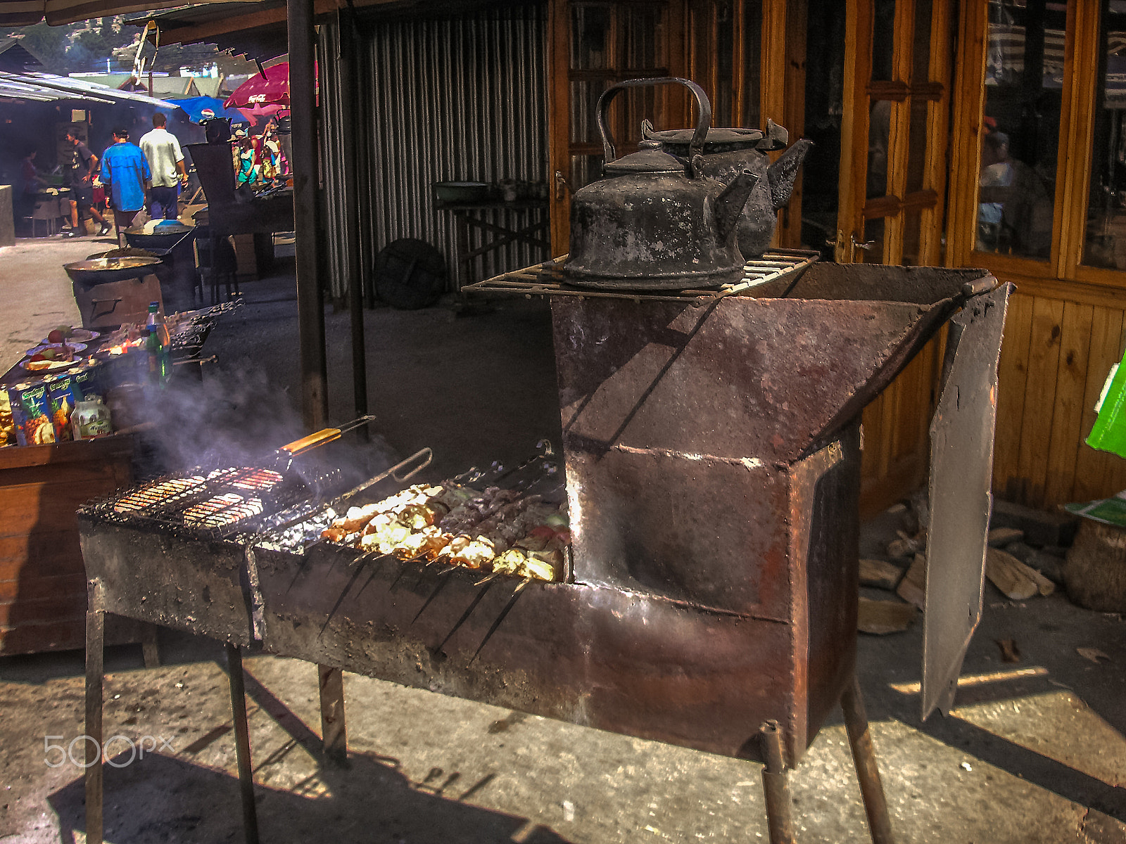 KONICA MINOLTA DiMAGE X50 sample photo. Exotic market in mountains photography