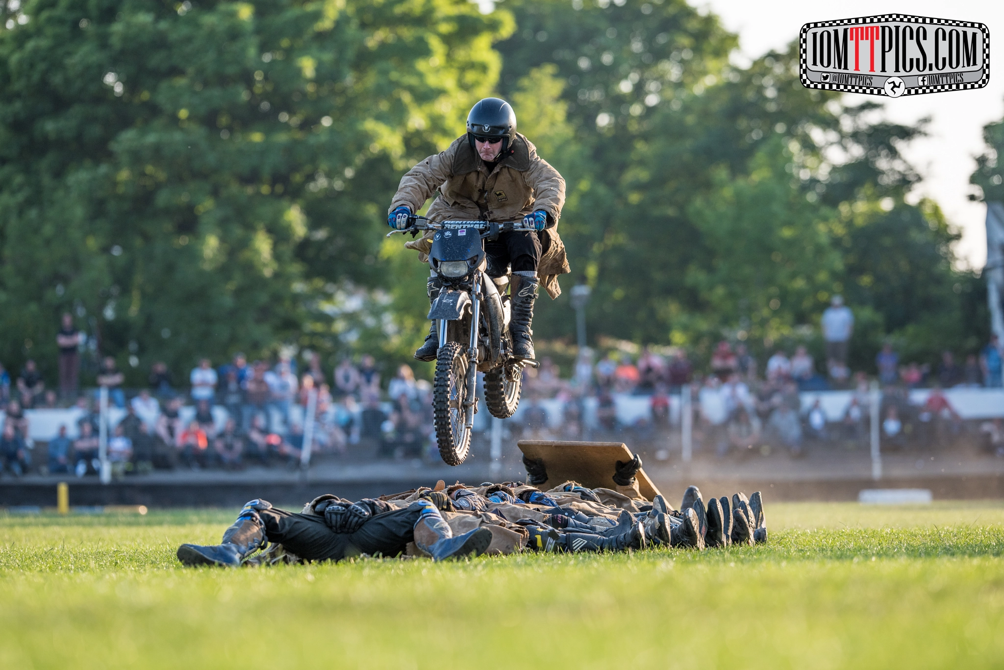 Nikon D810 + Nikon AF-S Nikkor 200mm F2G ED VR II sample photo. Purple helmet jump 2016 photography