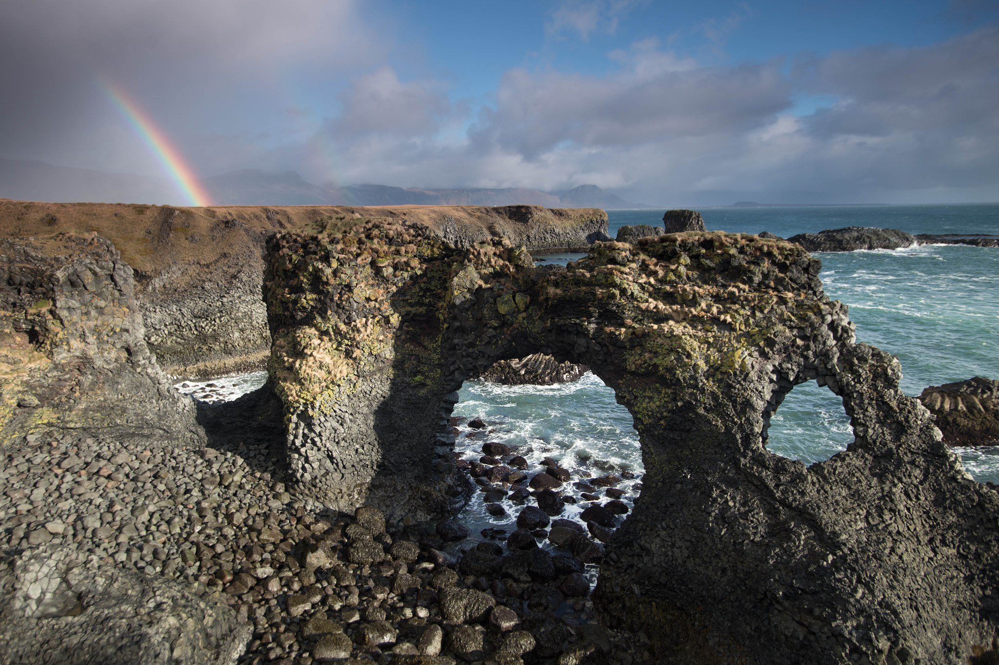 Canon EOS 6D + Tamron SP AF 17-35mm F2.8-4 Di LD Aspherical (IF) sample photo. Arch and rainbow photography