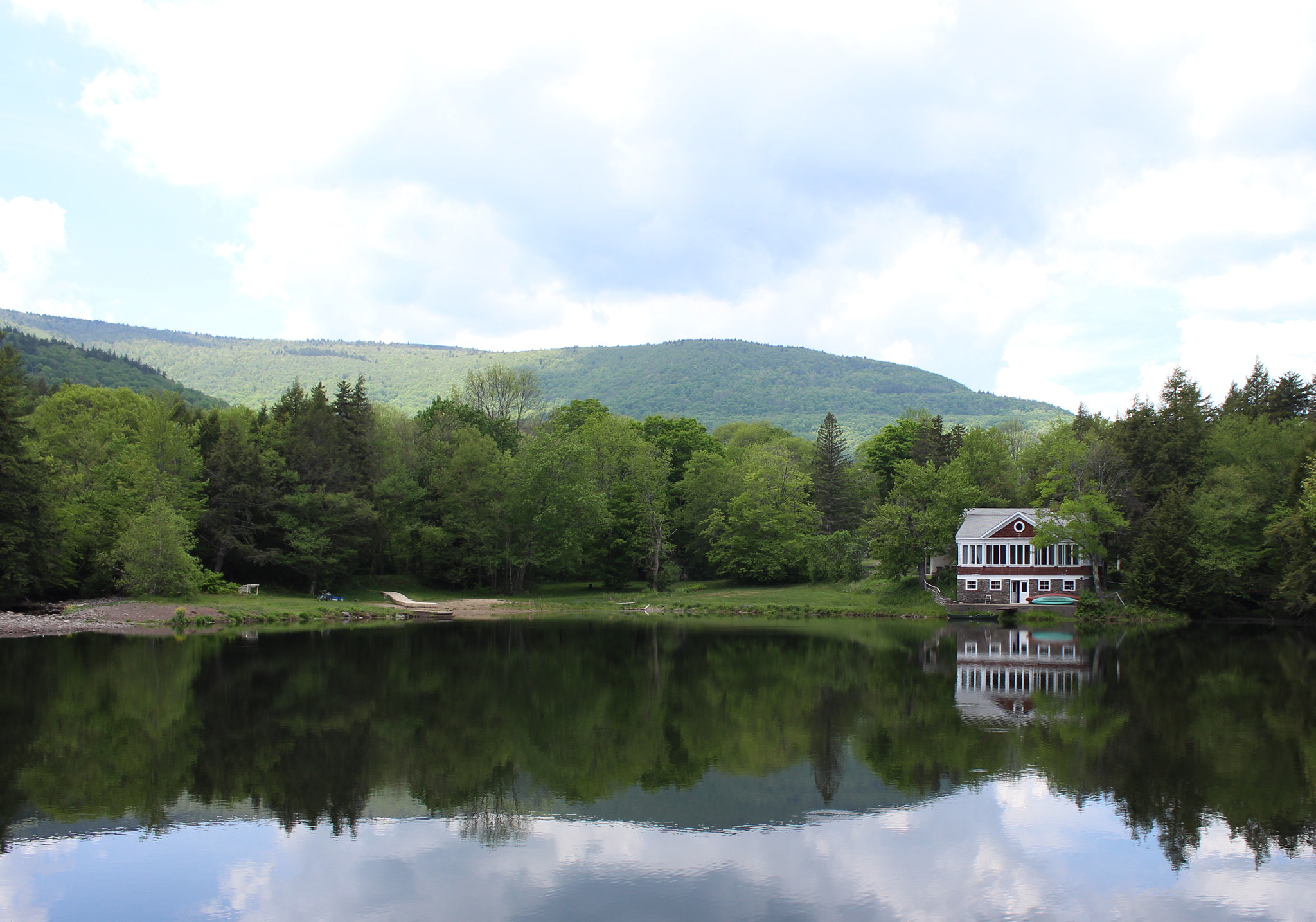 Canon EF-S 18-55mm F3.5-5.6 IS II sample photo. Lake house photography