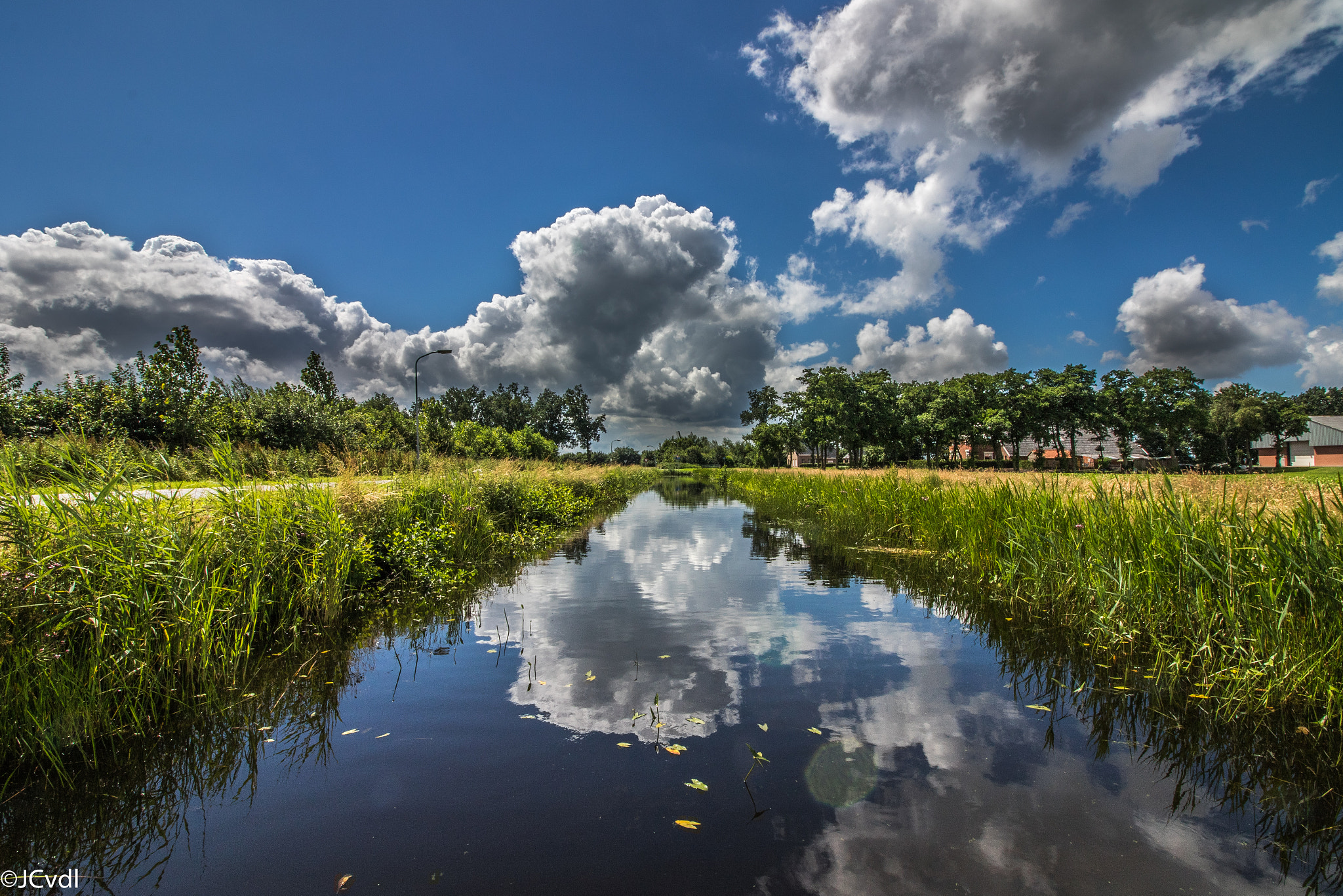 Canon EF-S 10-18mm F4.5–5.6 IS STM sample photo. Cumulonimbus photography