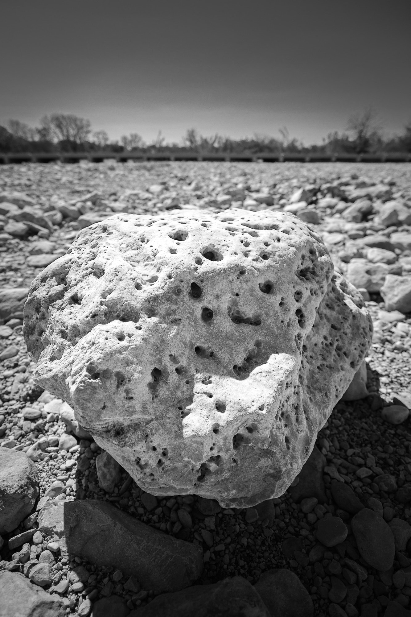 Canon EOS 550D (EOS Rebel T2i / EOS Kiss X4) sample photo. River rock photography