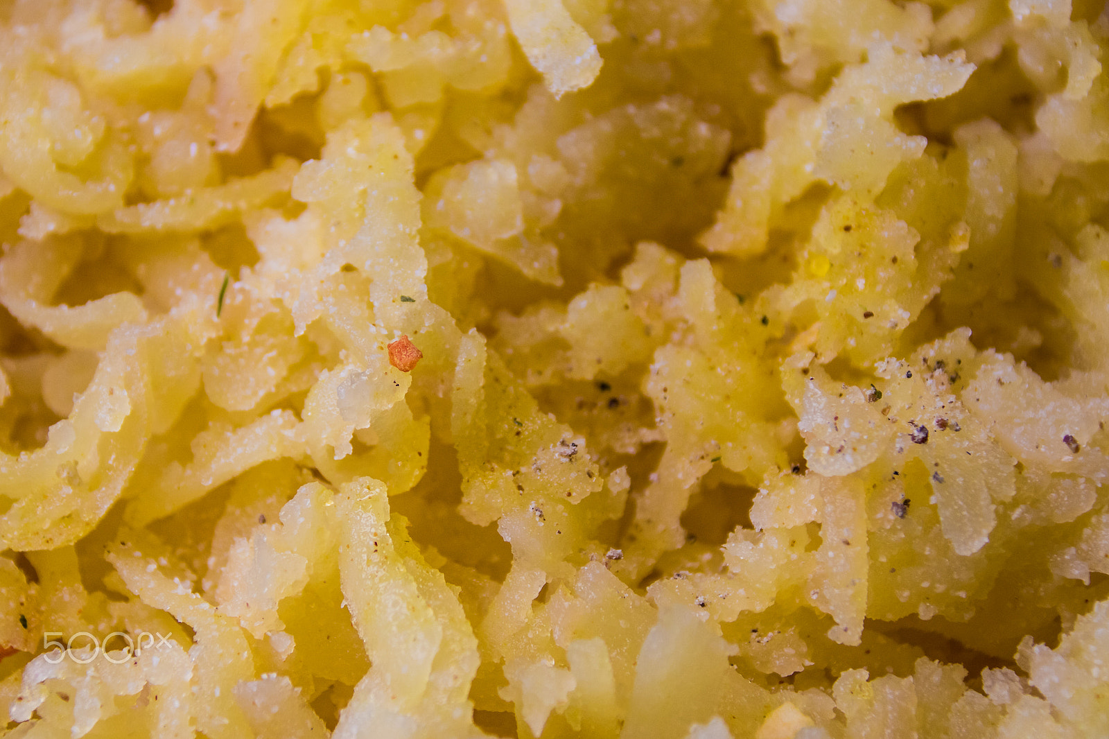 Canon EF 75-300mm F4.0-5.6 IS USM sample photo. Grated potato photography