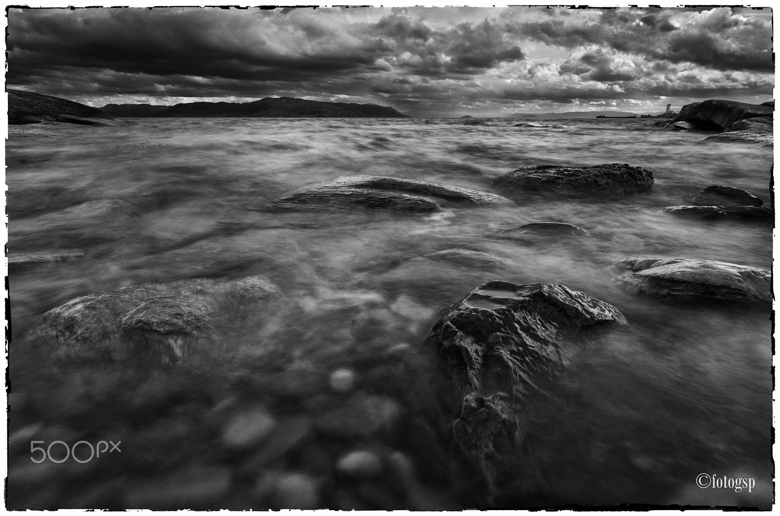 Pentax K-5 IIs + Pentax smc DA 12-24mm F4.0 ED AL (IF) sample photo. Seashore photography