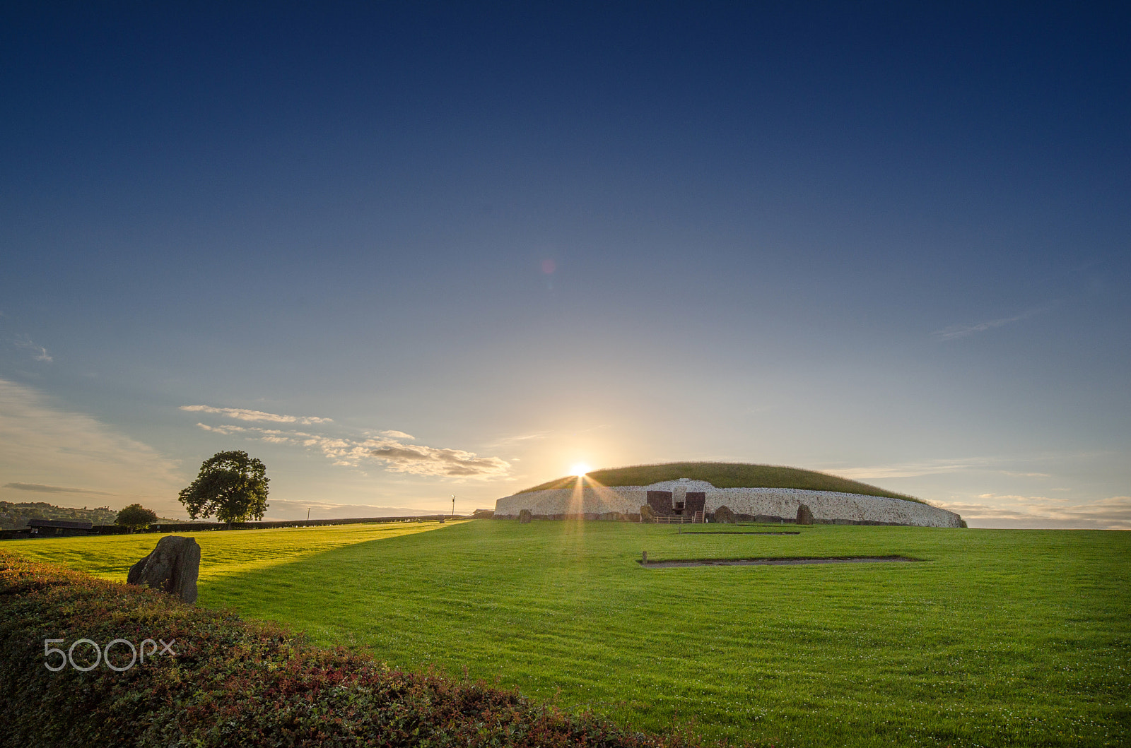 Sigma 12-24mm F4.5-5.6 EX DG Aspherical HSM sample photo. Newgrange sunset photography