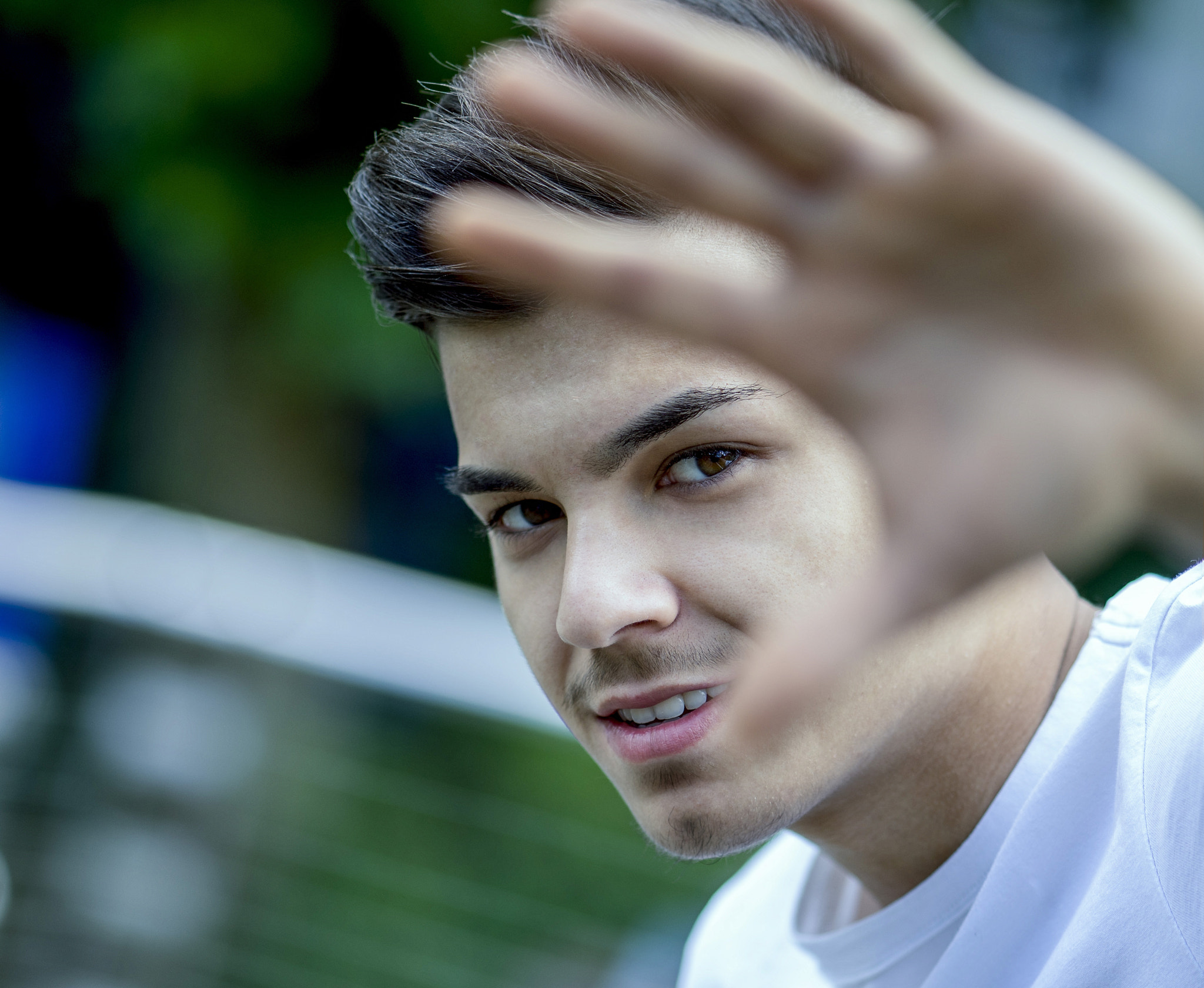 Sony a7R + ZEISS Batis 85mm F1.8 sample photo. Take five photography