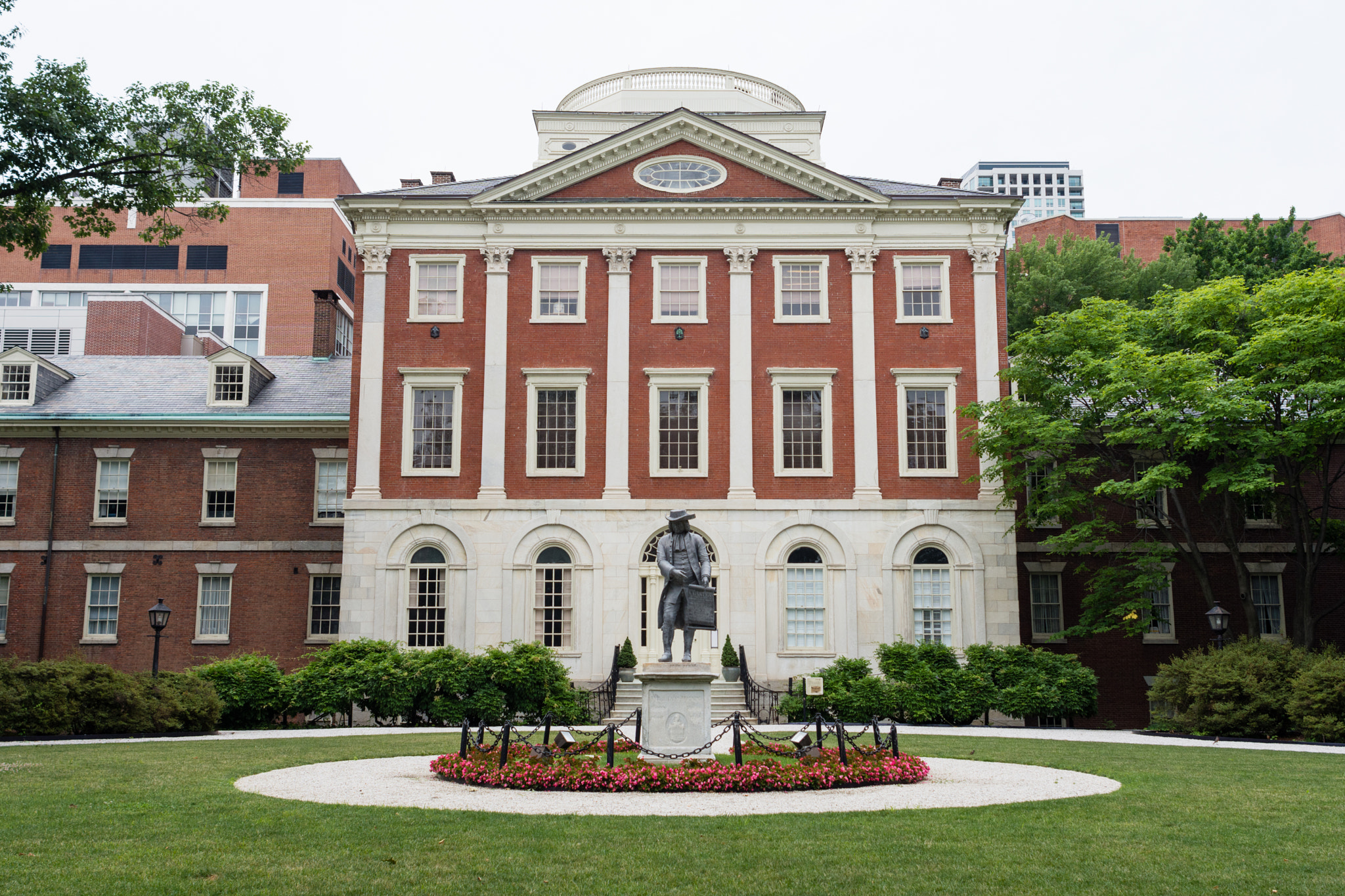 Nikon D7200 + Nikon AF Nikkor 24mm F2.8D sample photo. Pennsylvania hospital photography