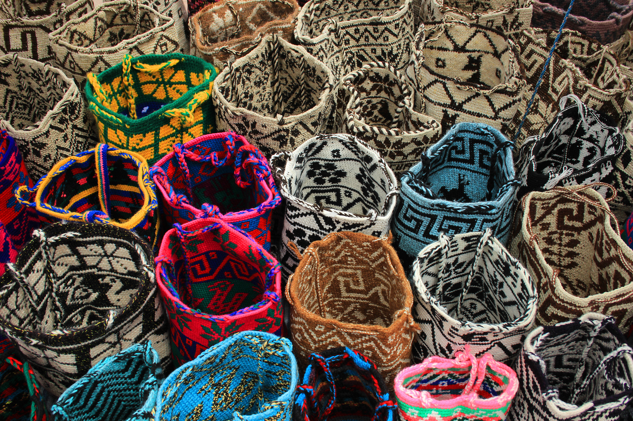 Canon EF-S 18-55mm F3.5-5.6 II sample photo. Handmade wool bags photography