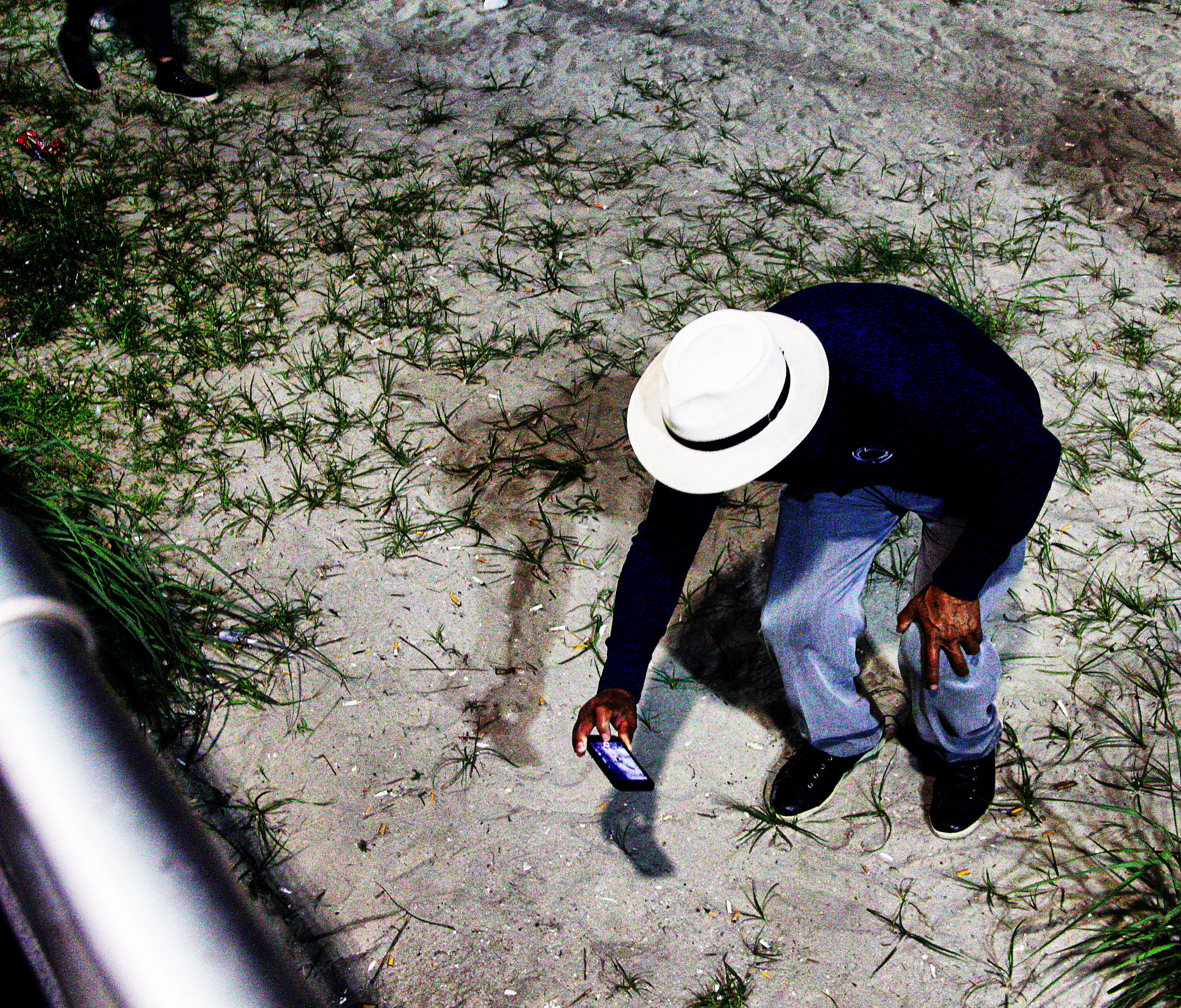 Canon EOS 650D (EOS Rebel T4i / EOS Kiss X6i) sample photo. Taking a photo of what?  night on the beach from the boardwalk photography